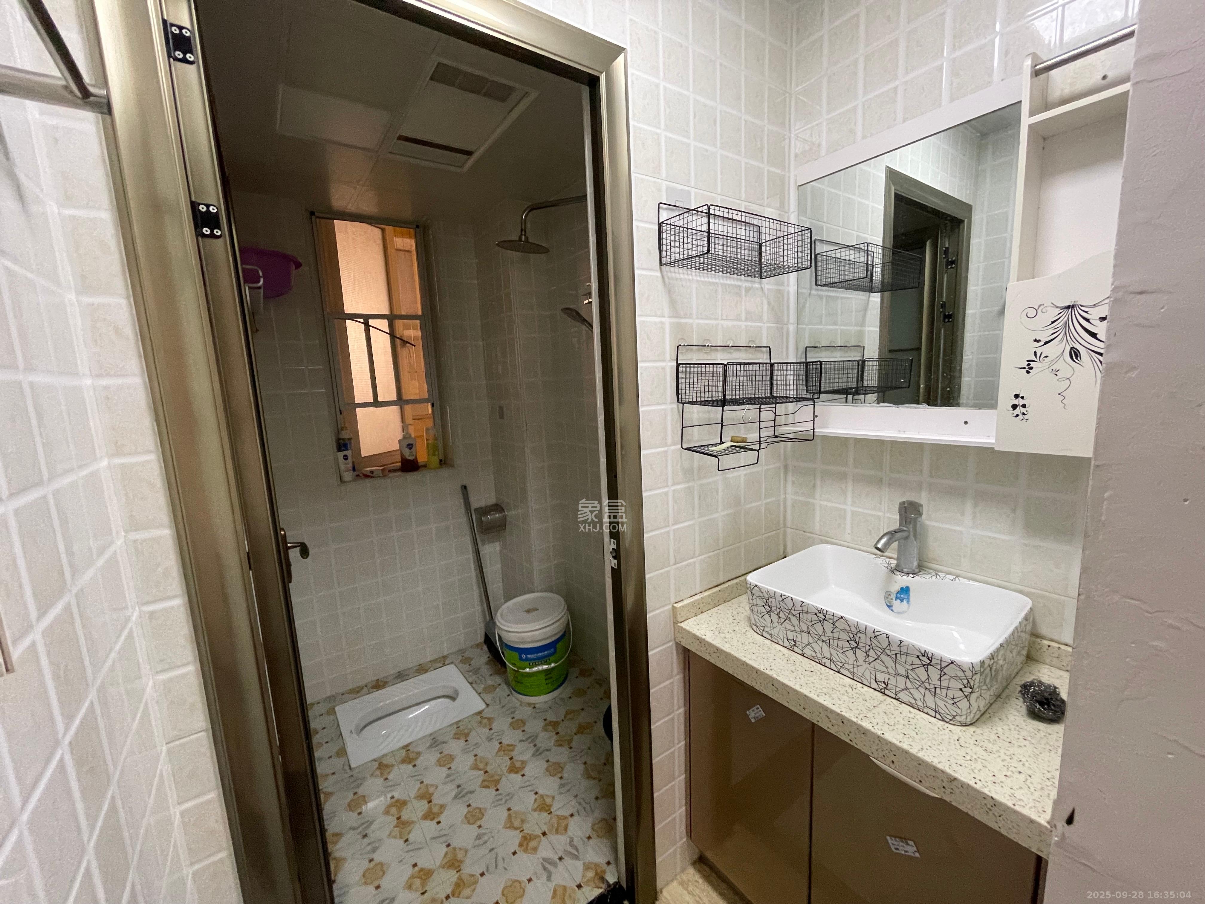 MOMA当代广场  3室2厅1卫    2000.0元/月室内图