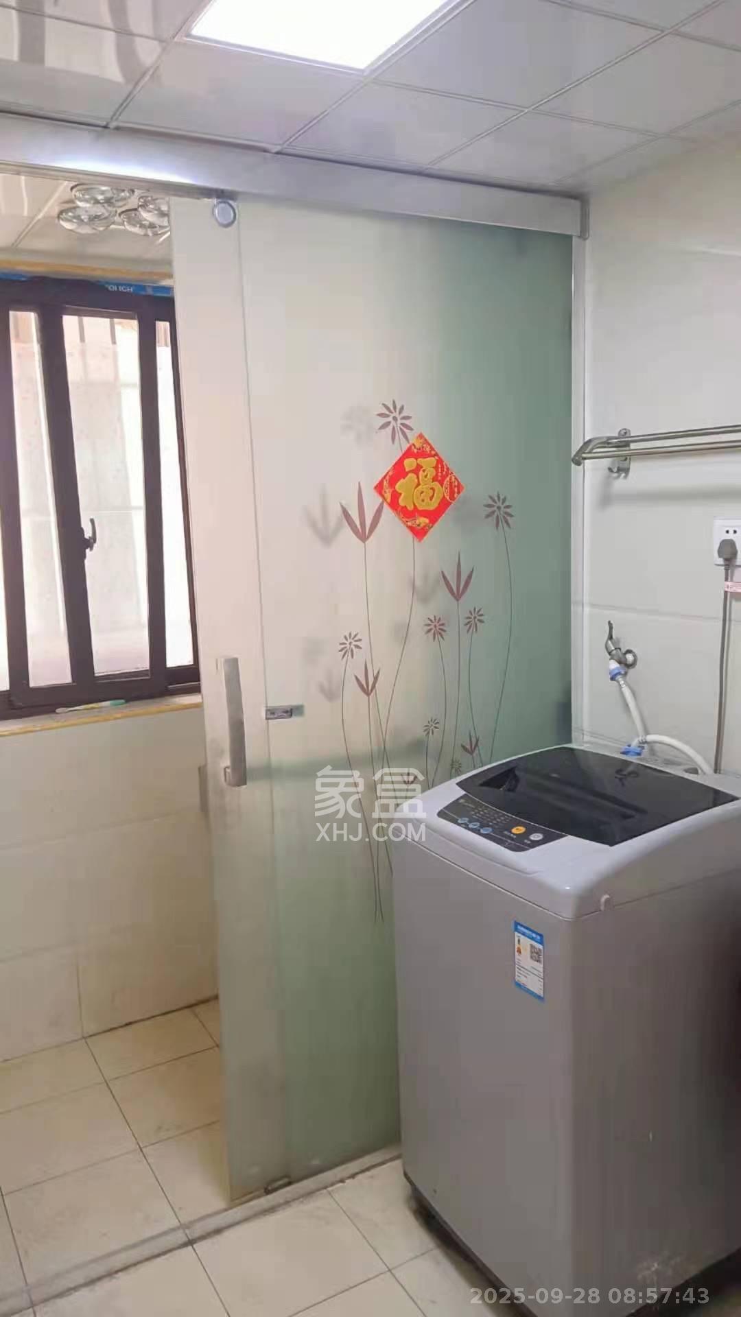 东方美地  2室1厅1卫   1800.00元/月