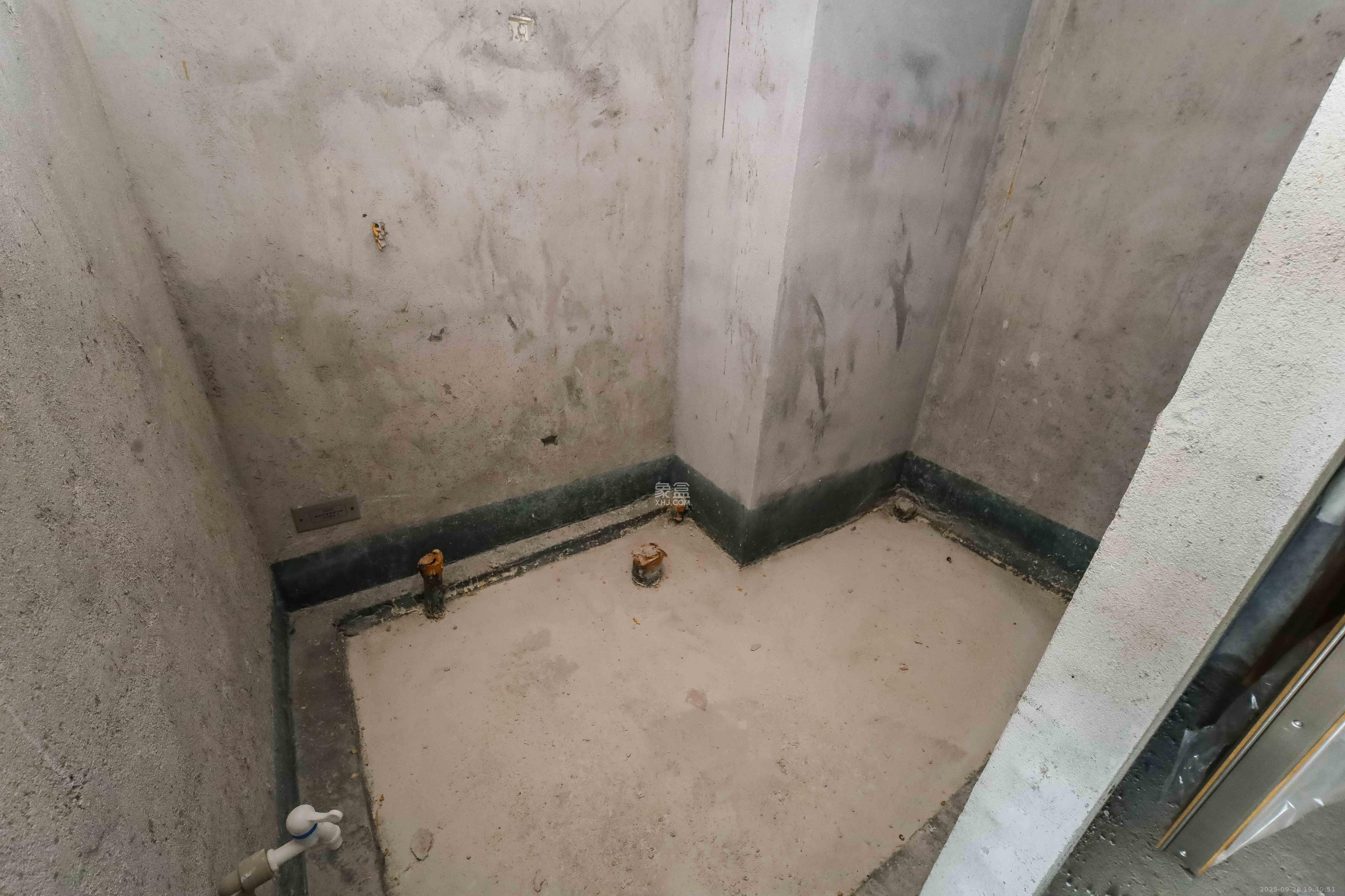 恒大珺悦府  1室1厅1卫    46.0万卫生间