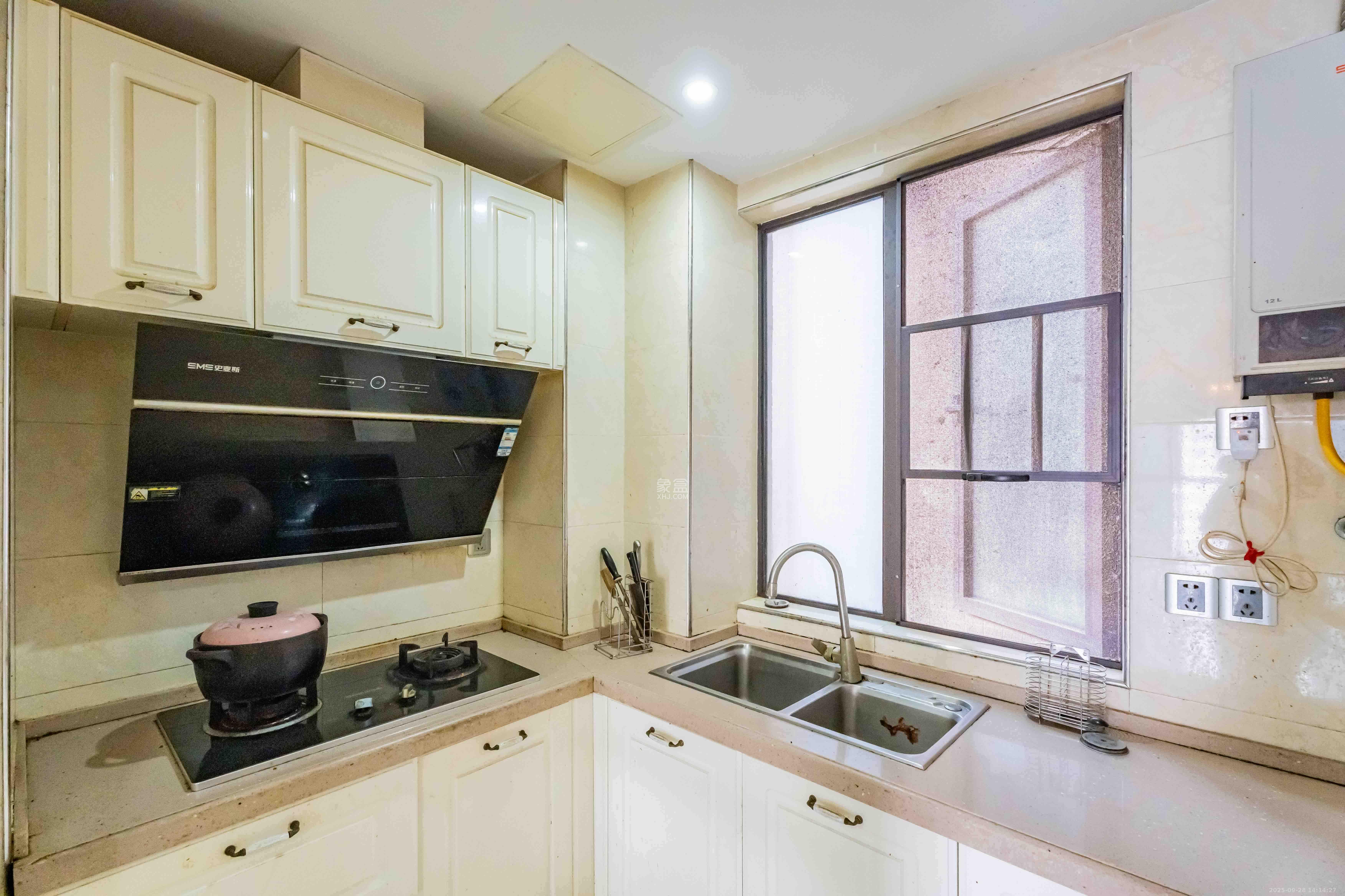 海洋半岛(月珑湾) 3室2厅2卫 2700.0元/月 海洋半岛(月珑湾) 3室2厅2卫 2700.0元/月室内图