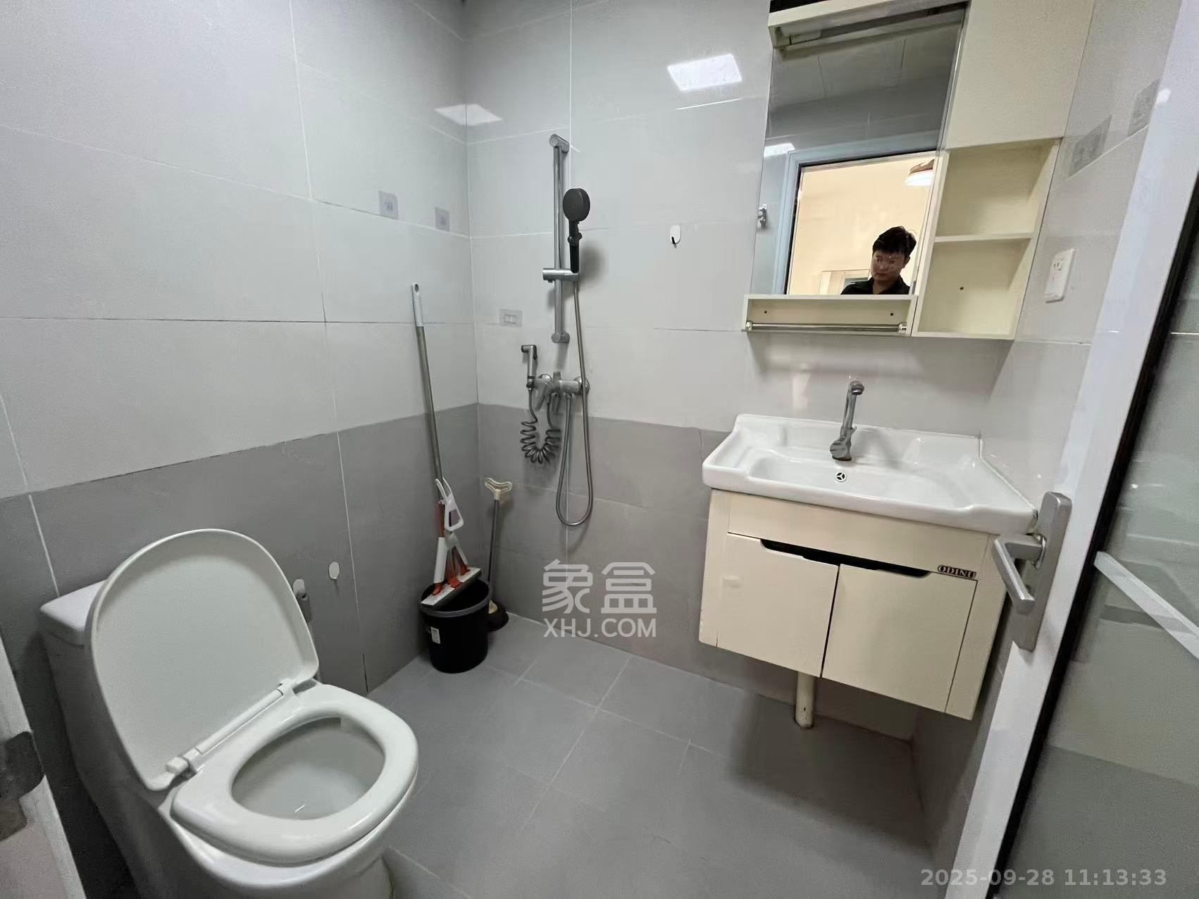 曙光大邸  1室1厅1卫    1800.0元/月室内图