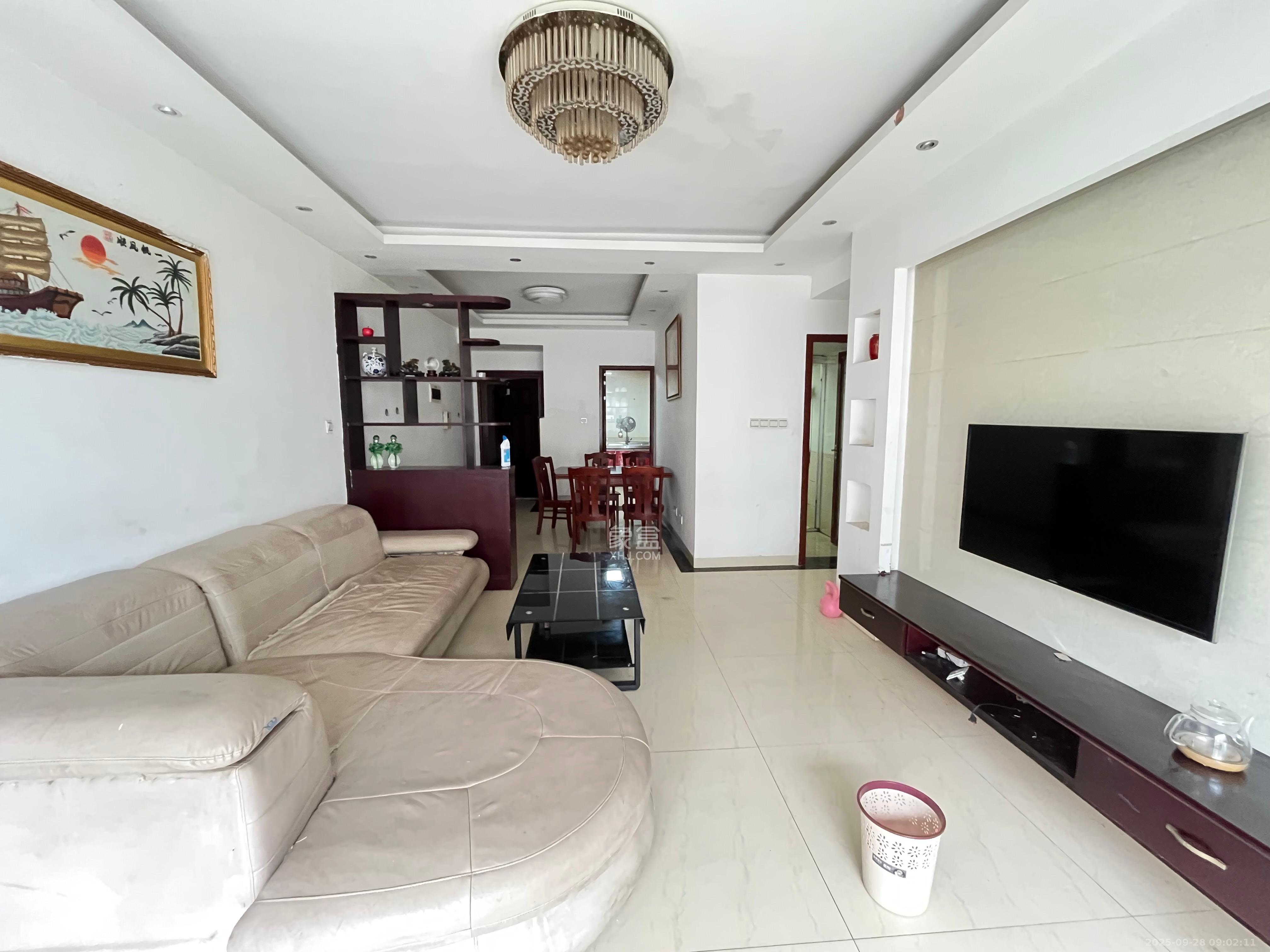 昆仑和府  3室2厅1卫    1400.0元/月室内图