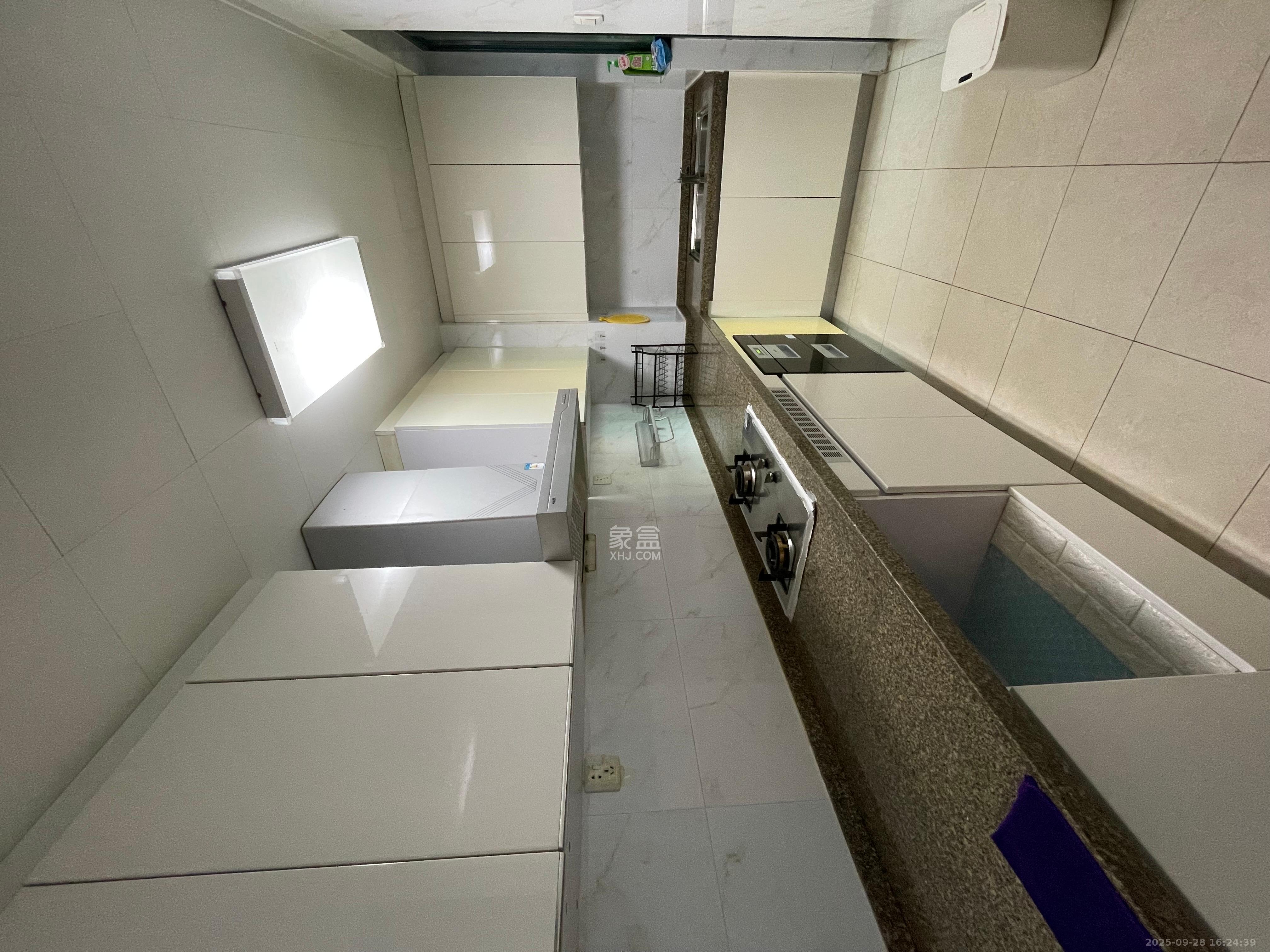 恒大雅苑  1室2厅2卫    2200.0元/月室内图