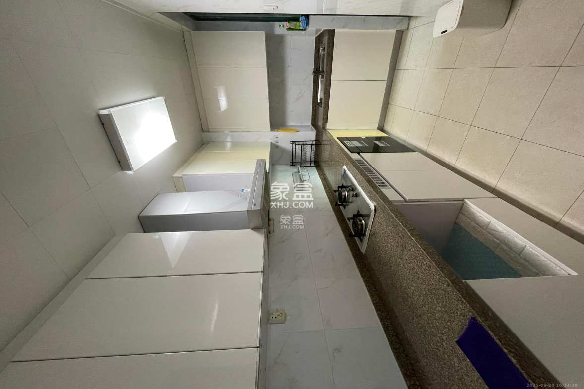 恒大雅苑 1室2厅2卫 2200.0元/月 恒大雅苑 1室2厅2卫 2200.0元/月室内图