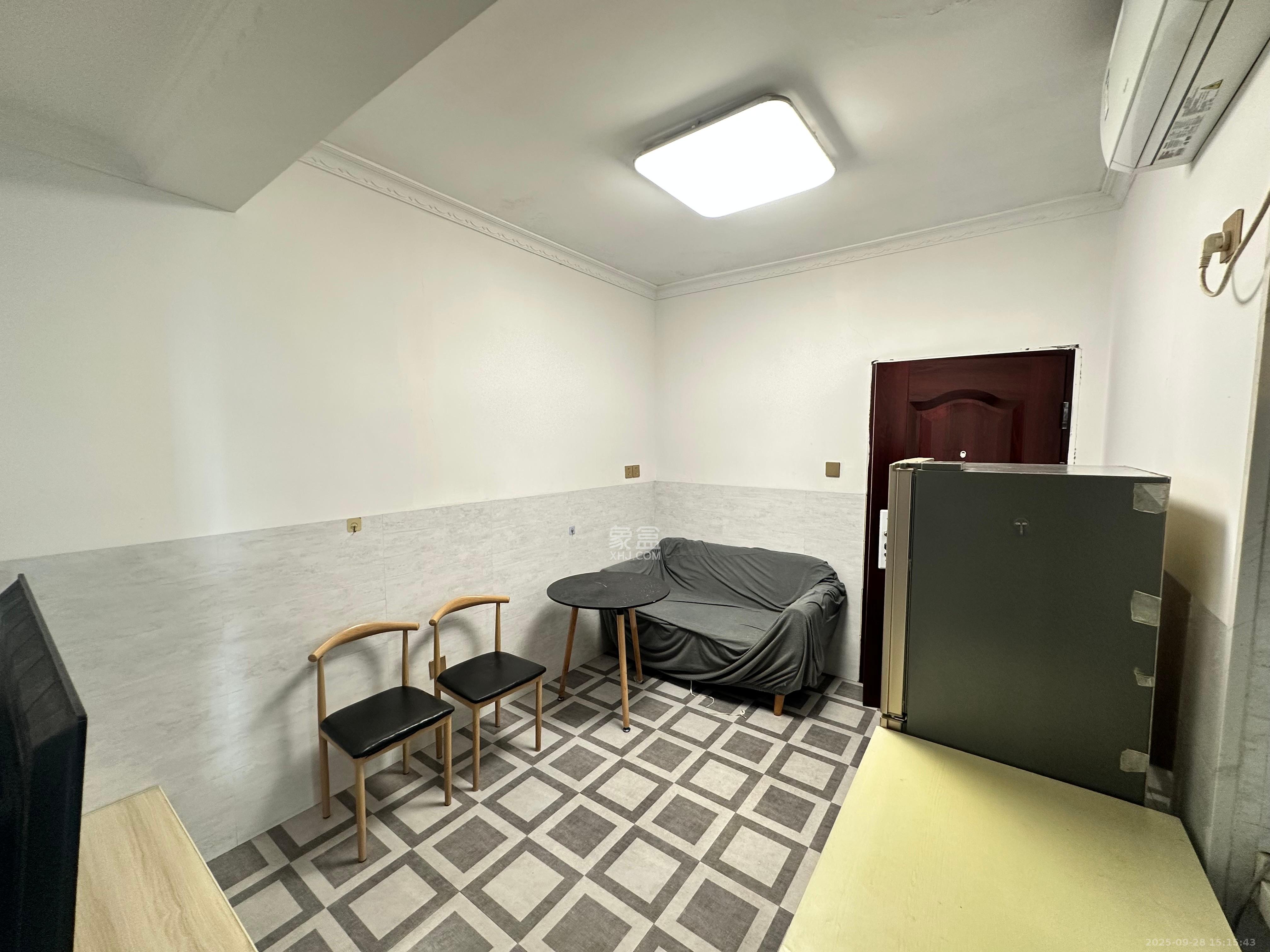 丰禧园 1室1厅1卫 1600.0元/月 丰禧园 1室1厅1卫 1600.0元/月室内图