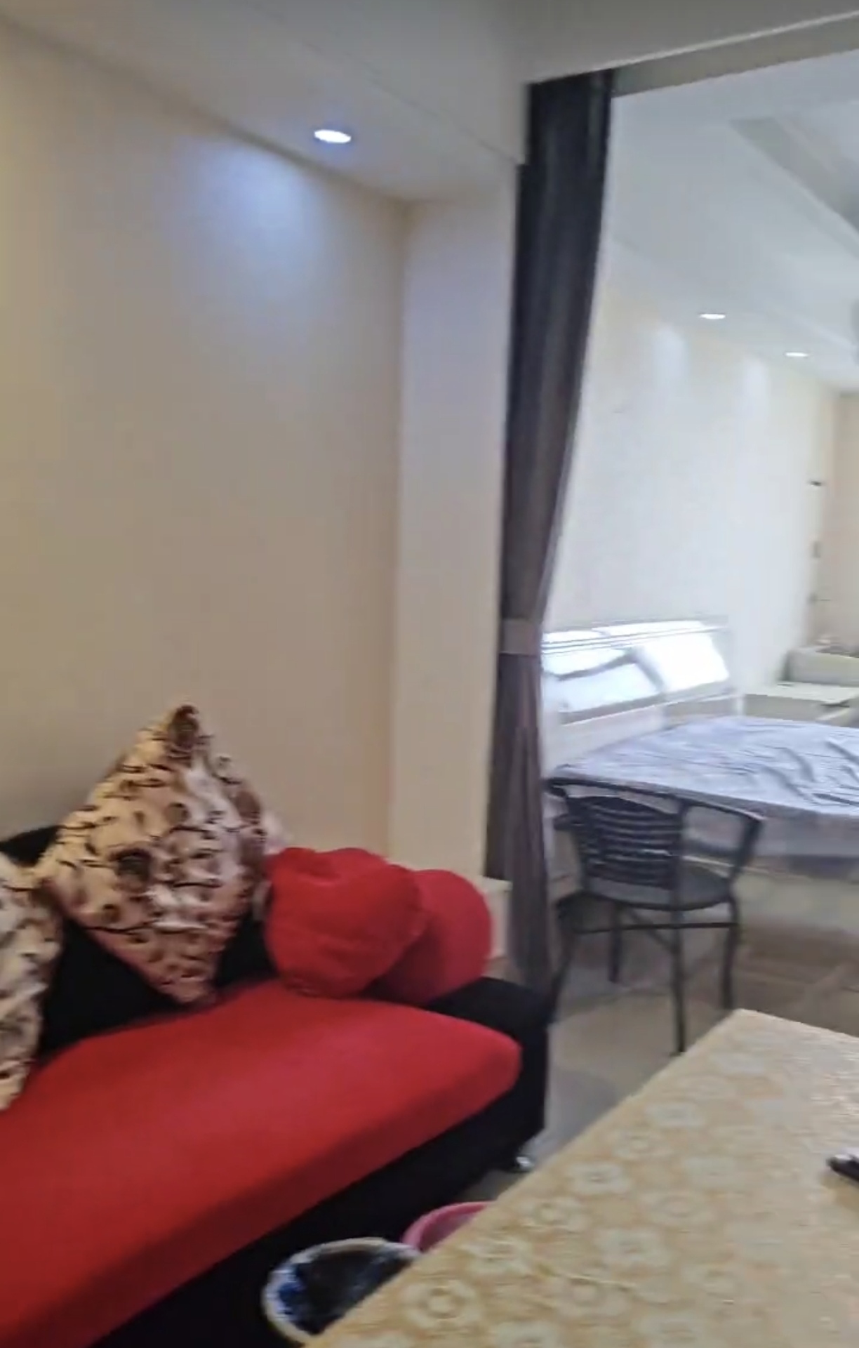 财智公馆大厦(瑞士国际酒店) 1室1厅1卫 18.8万 财智公馆大厦(瑞士国际酒店) 1室1厅1卫 18.8万客厅