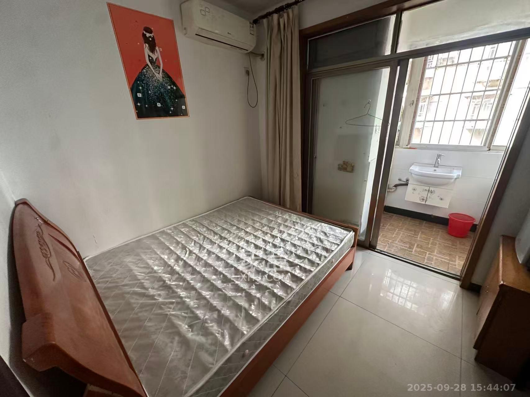 金泰小区 1室0厅0卫 950.0元/月 金泰小区 1室0厅0卫 950.0元/月室内图