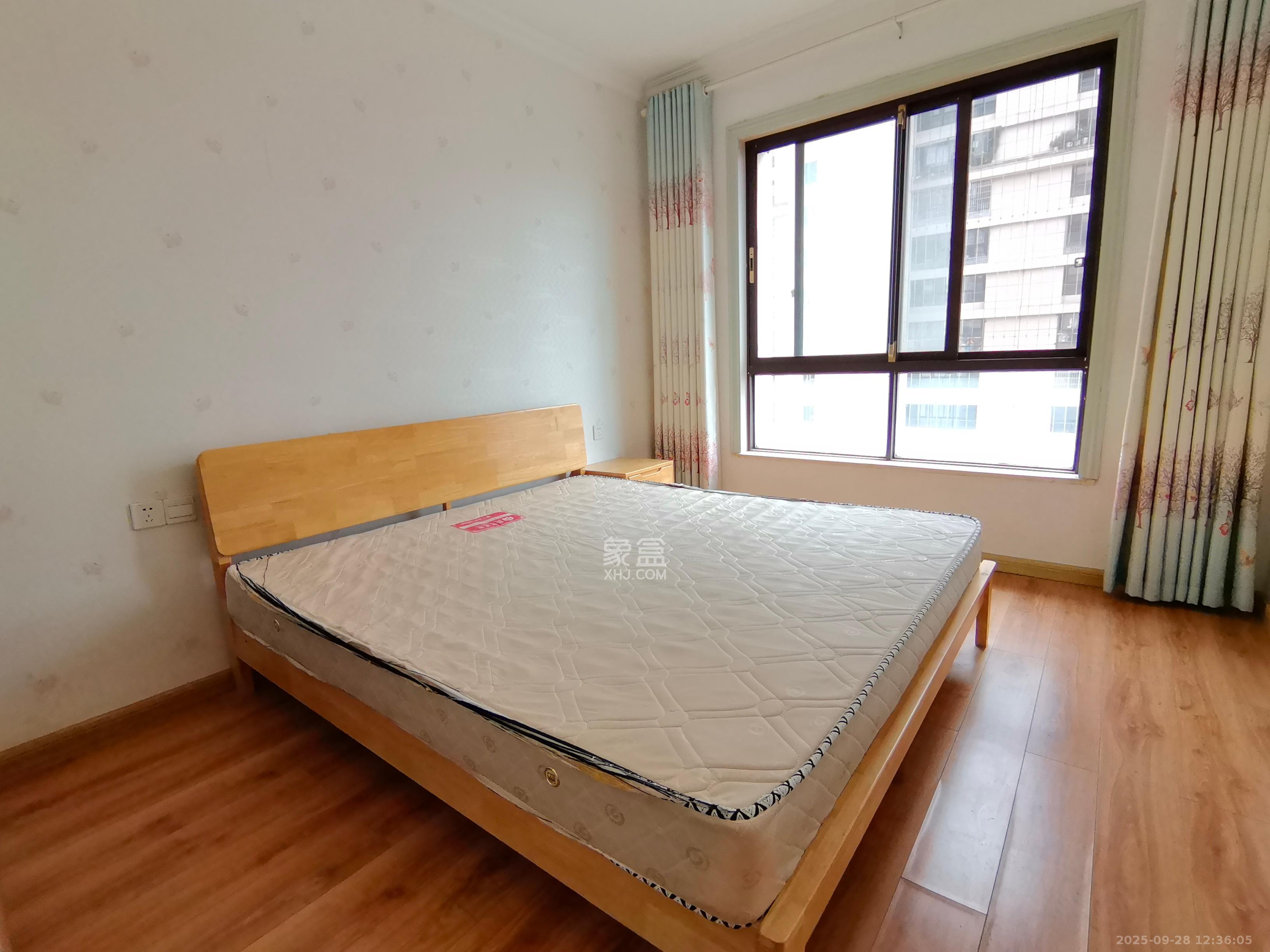 金科世界城 3室2厅1卫 2300.0元/月 金科世界城 3室2厅1卫 2300.0元/月室内图