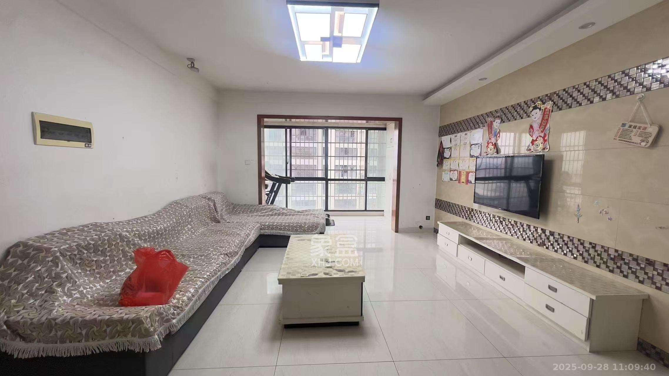 峰尚国际 3室2厅2卫 1600.0元/月 峰尚国际 3室2厅2卫 1600.0元/月室内图