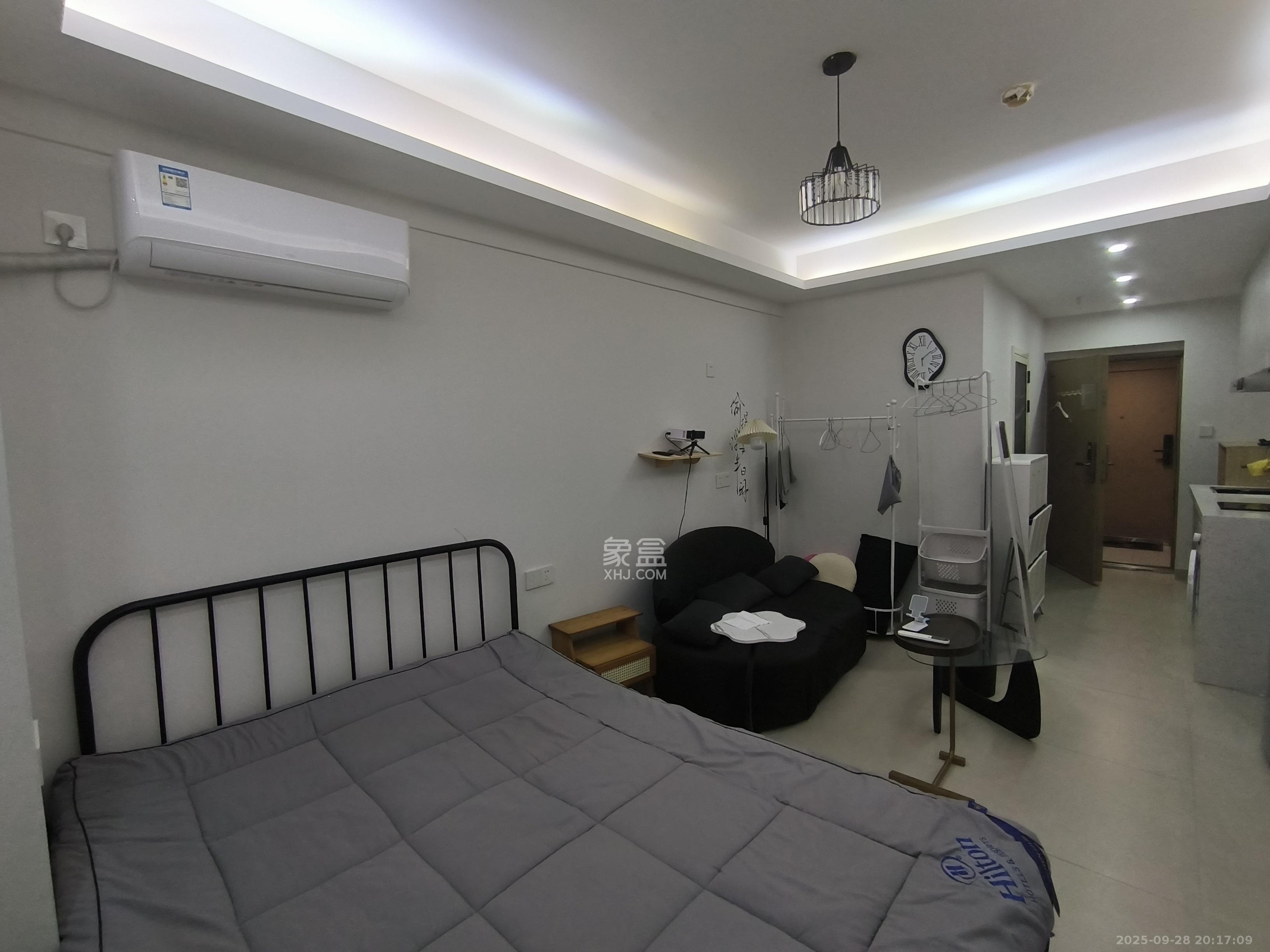 卓越江岸 1室0厅0卫 1700.0元/月 卓越江岸 1室0厅0卫 1700.0元/月室内图