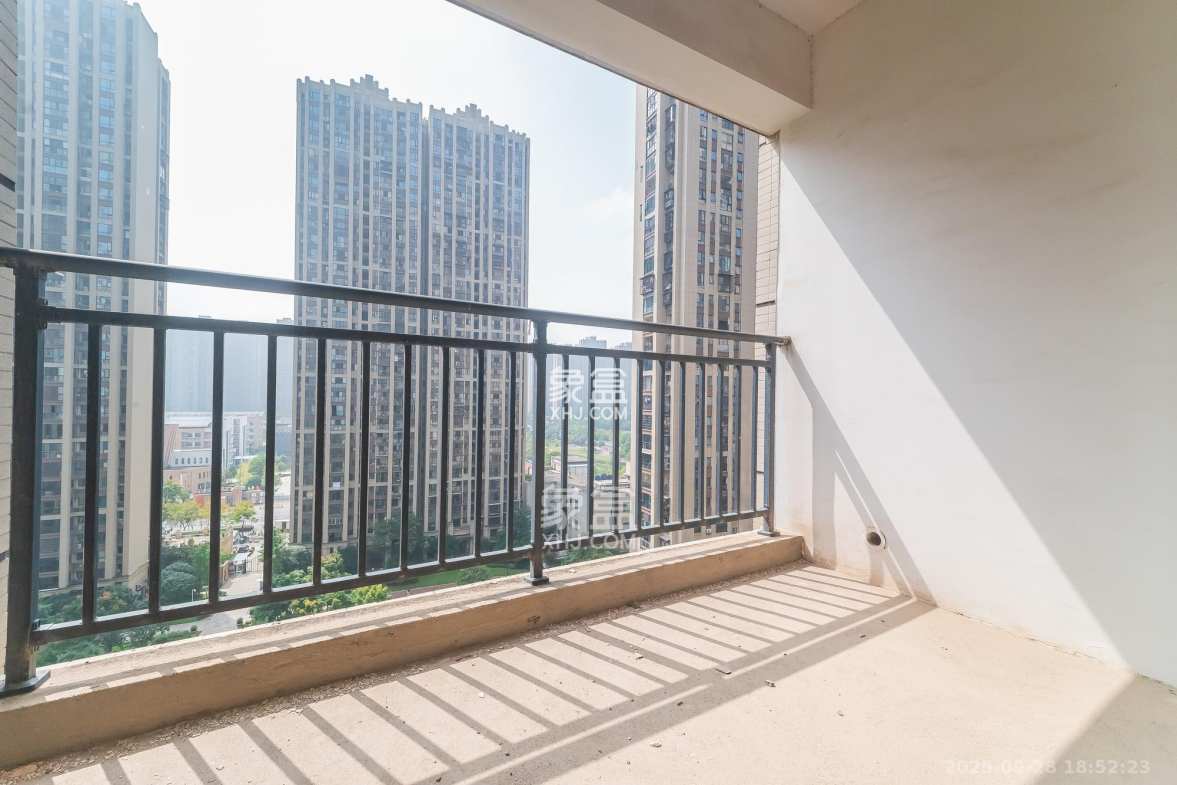 国泰九龙湾 3室2厅1卫 65.0万 国泰九龙湾 3室2厅1卫 65.0万其他