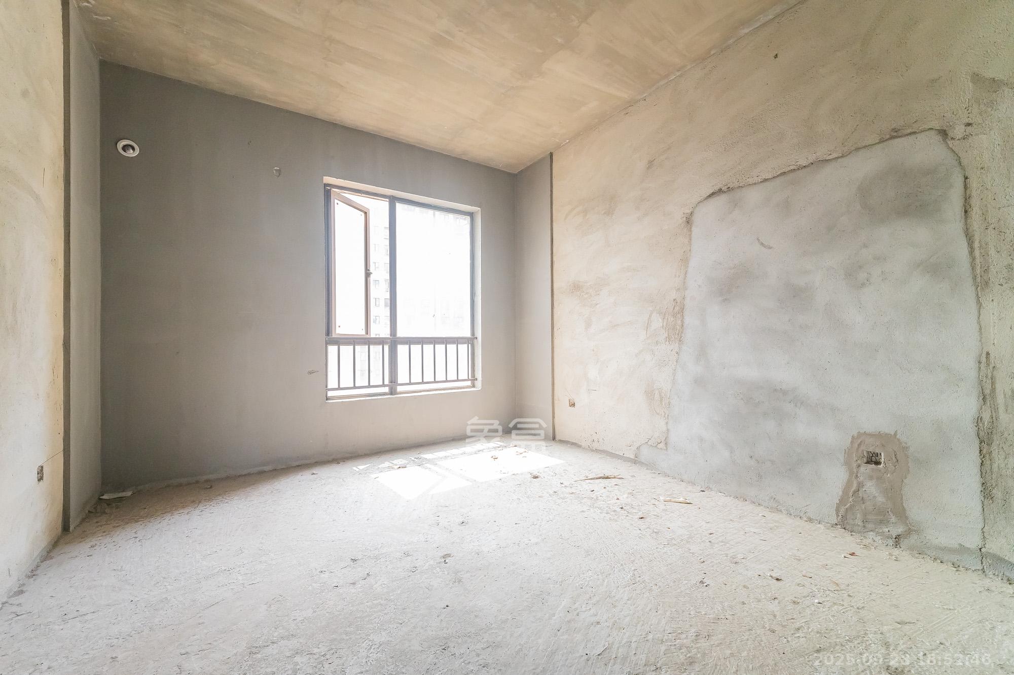 国泰九龙湾 3室2厅2卫 95.0万 国泰九龙湾 3室2厅2卫 95.0万其他