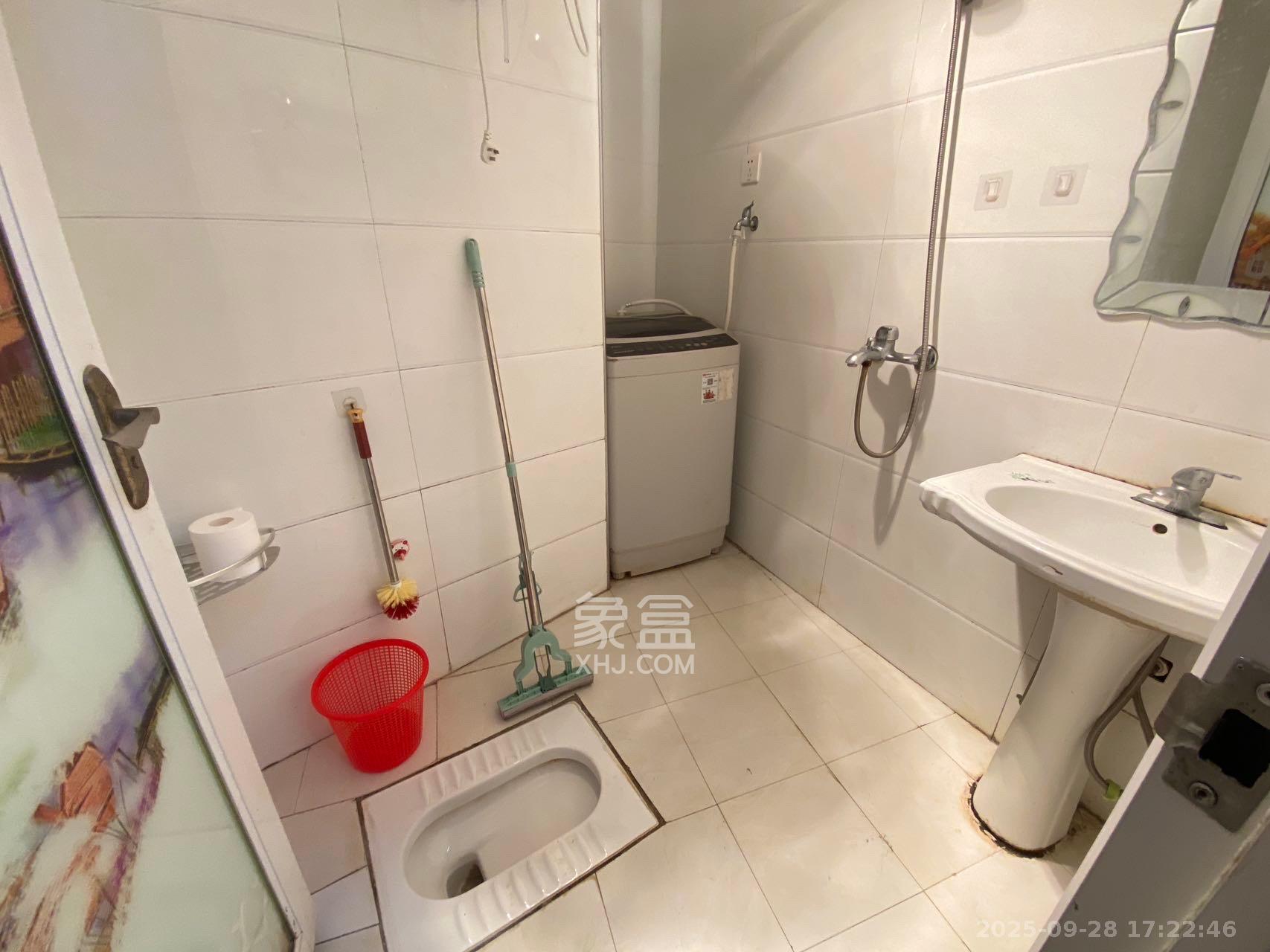 湖韵佳苑  1室1厅1卫    1500.0元/月室内图