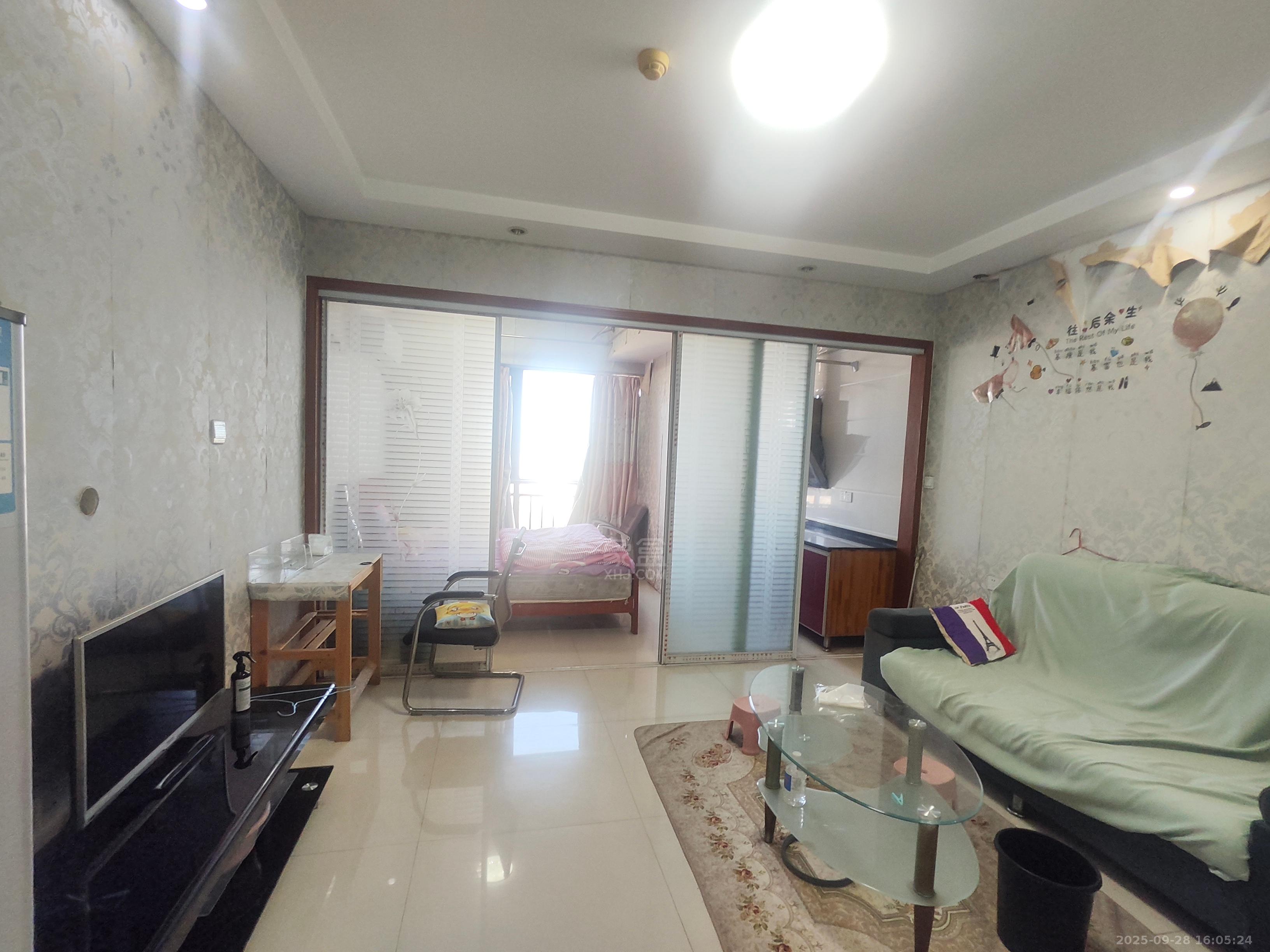 庐山恋 1室1厅1卫 1100.0元/月 庐山恋 1室1厅1卫 1100.0元/月室内图