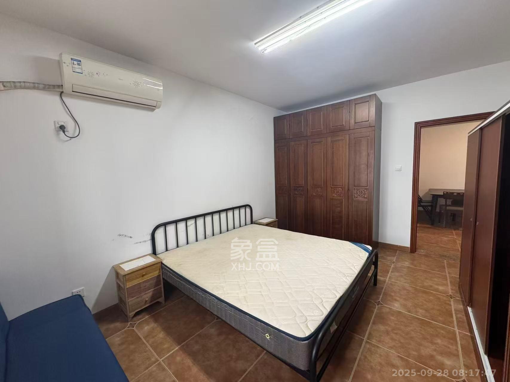 通泰梅岭苑 2室2厅1卫 2600.0元/月 通泰梅岭苑 2室2厅1卫 2600.0元/月室内图