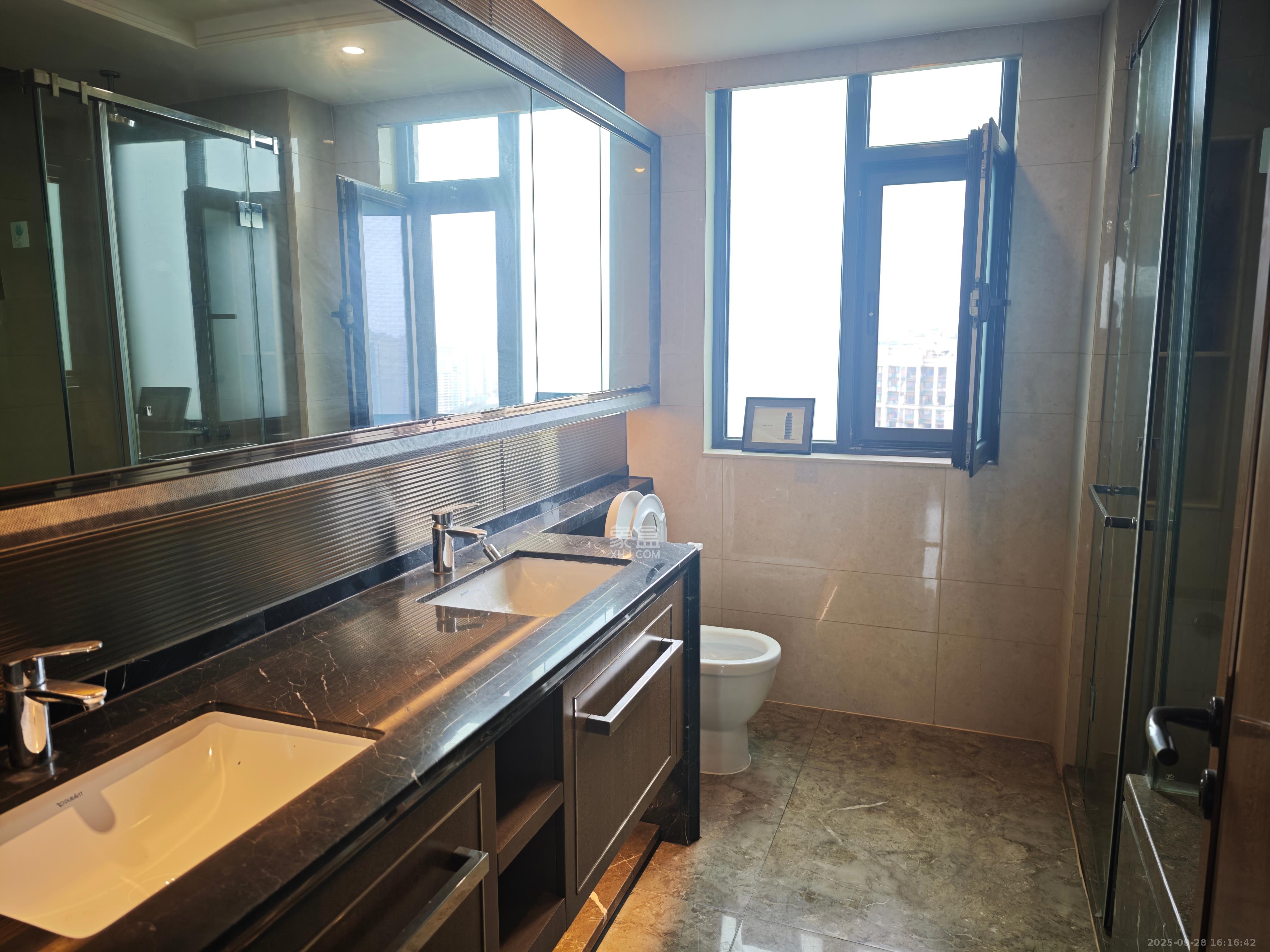 晟通牡丹舸 4室2厅3卫 12000.0元/月 晟通牡丹舸 4室2厅3卫 12000.0元/月室内图