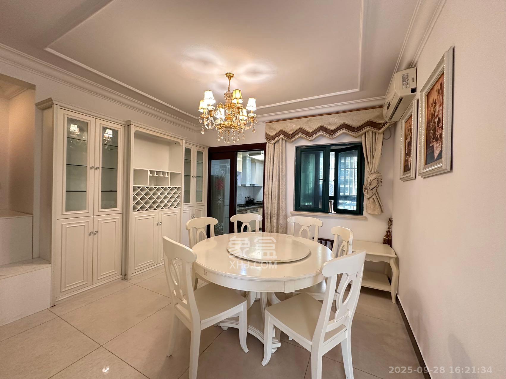 恒大雅苑  4室2厅2卫    3700.0元/月室内图