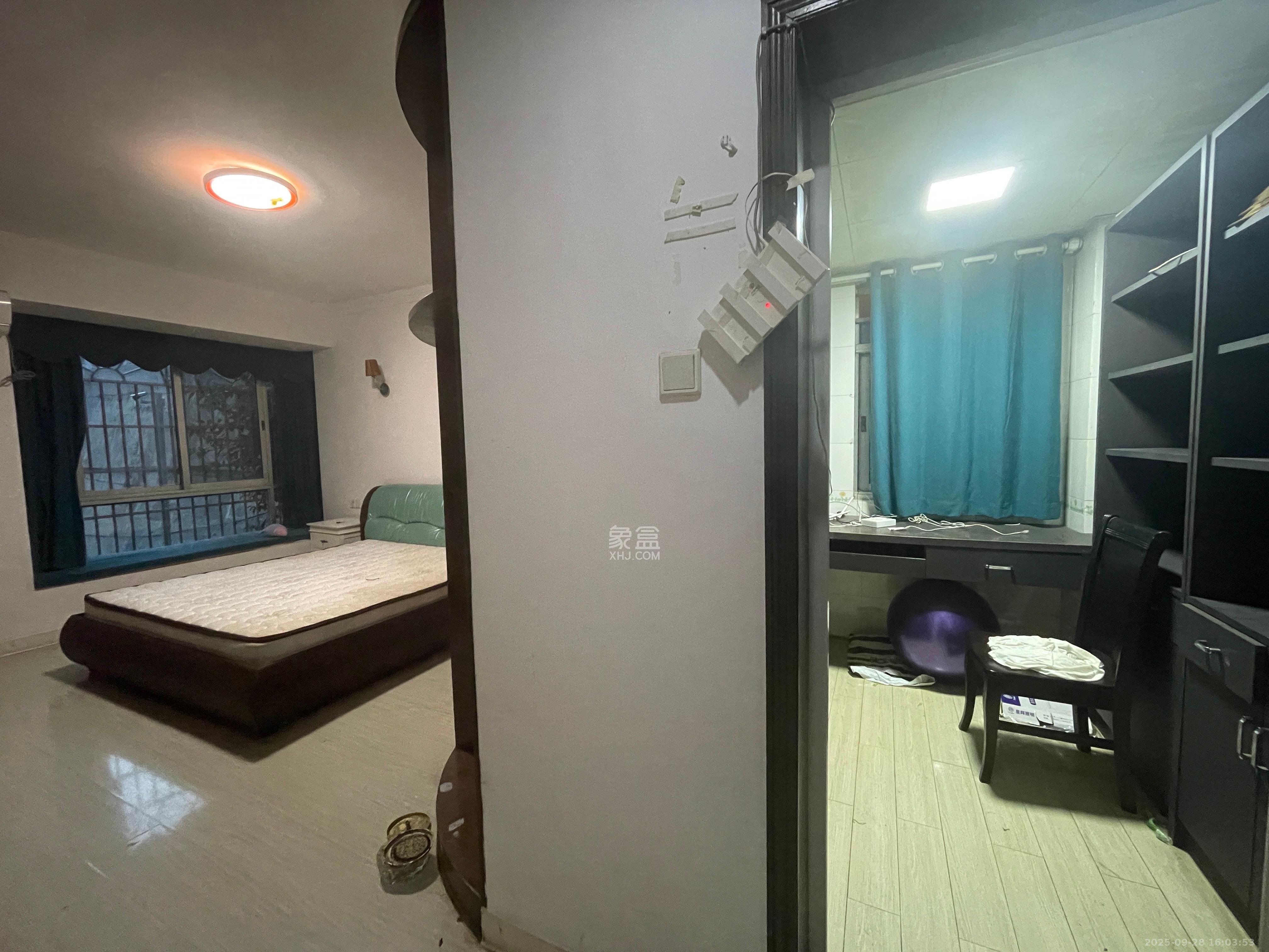 白沙花园  3室2厅1卫    2000.0元/月室内图