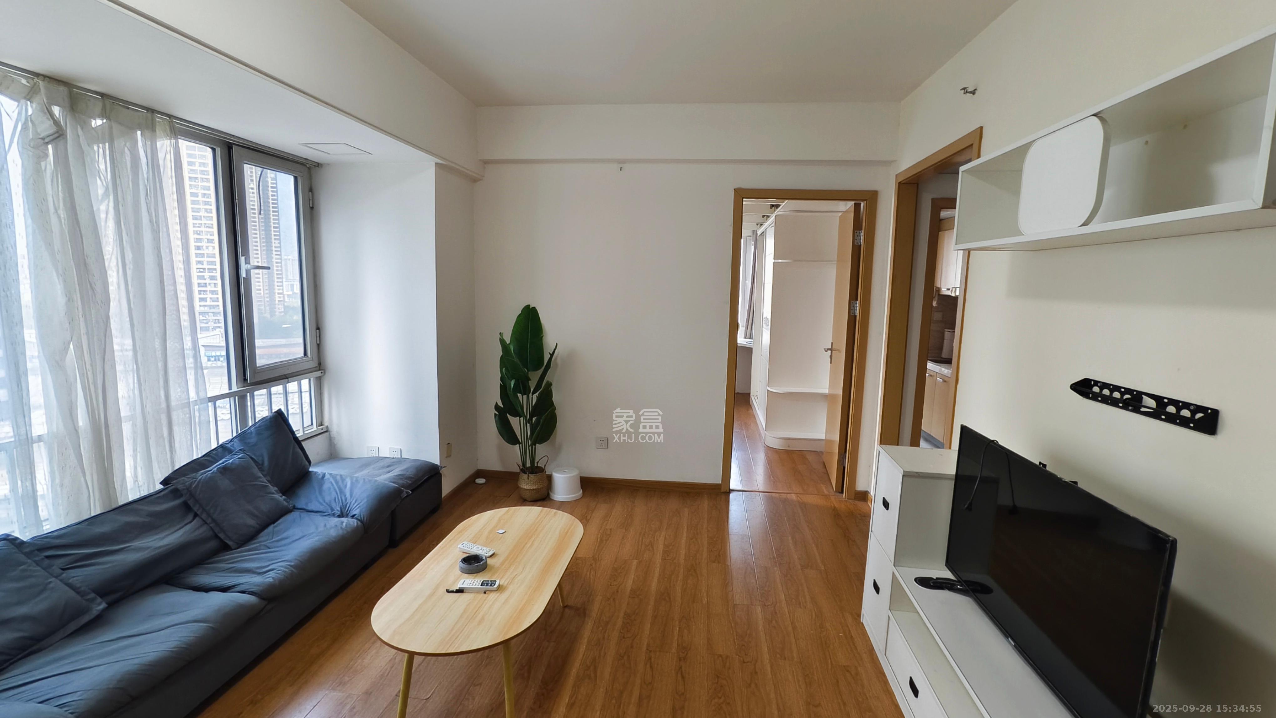 北辰三角洲E3区 1室1厅1卫 2500.0元/月 北辰三角洲E3区 1室1厅1卫 2500.0元/月室内图