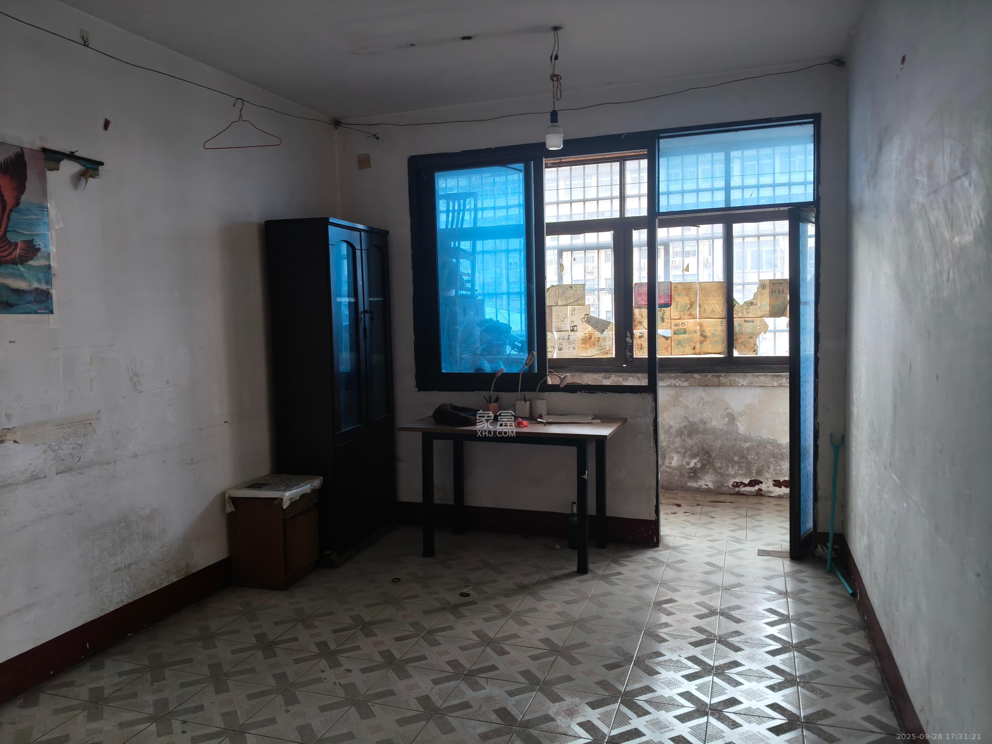 上碧湘街散盘  2室1厅1卫    1000.0元/月室内图