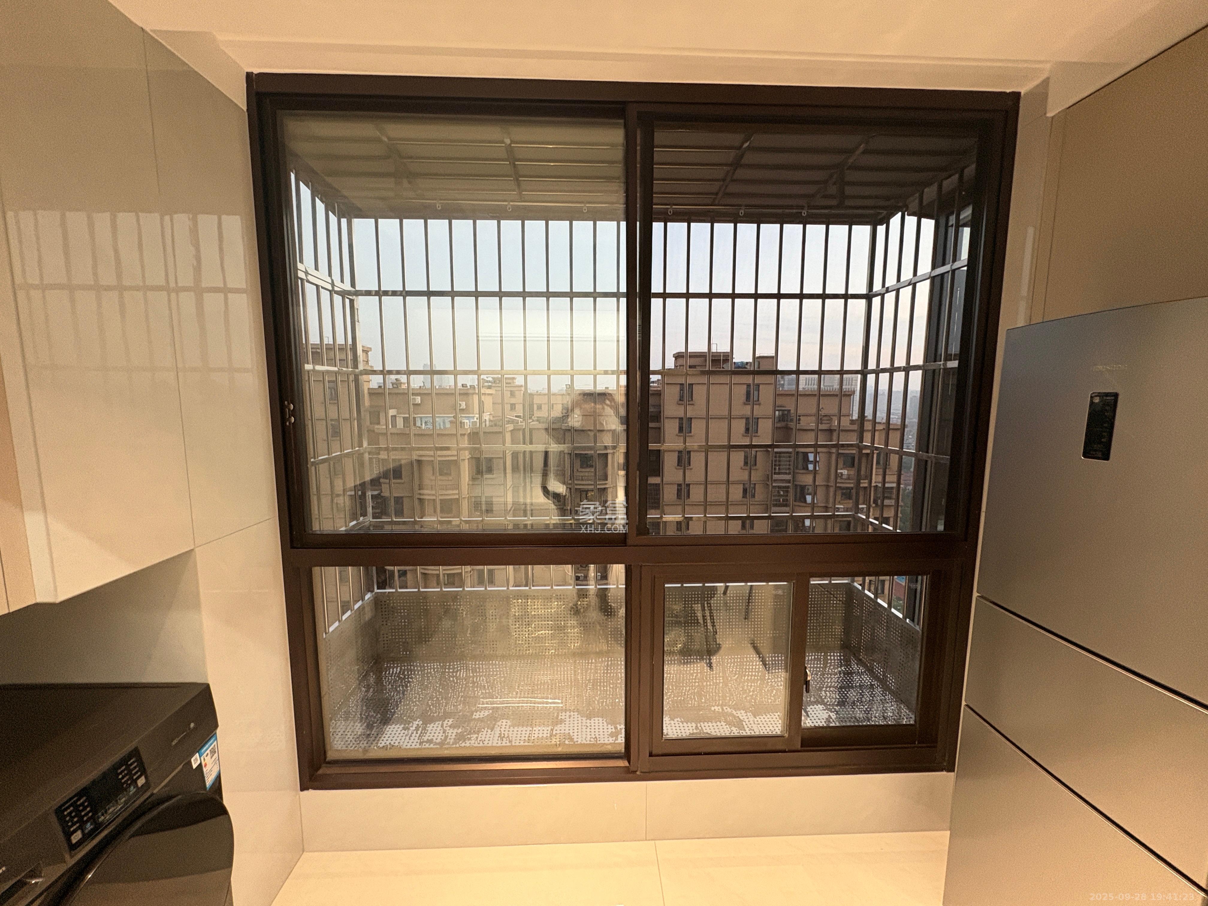 嘉雨兴园 1室1厅1卫 2200.00元/月 嘉雨兴园 1室1厅1卫 2200.00元/月室内图