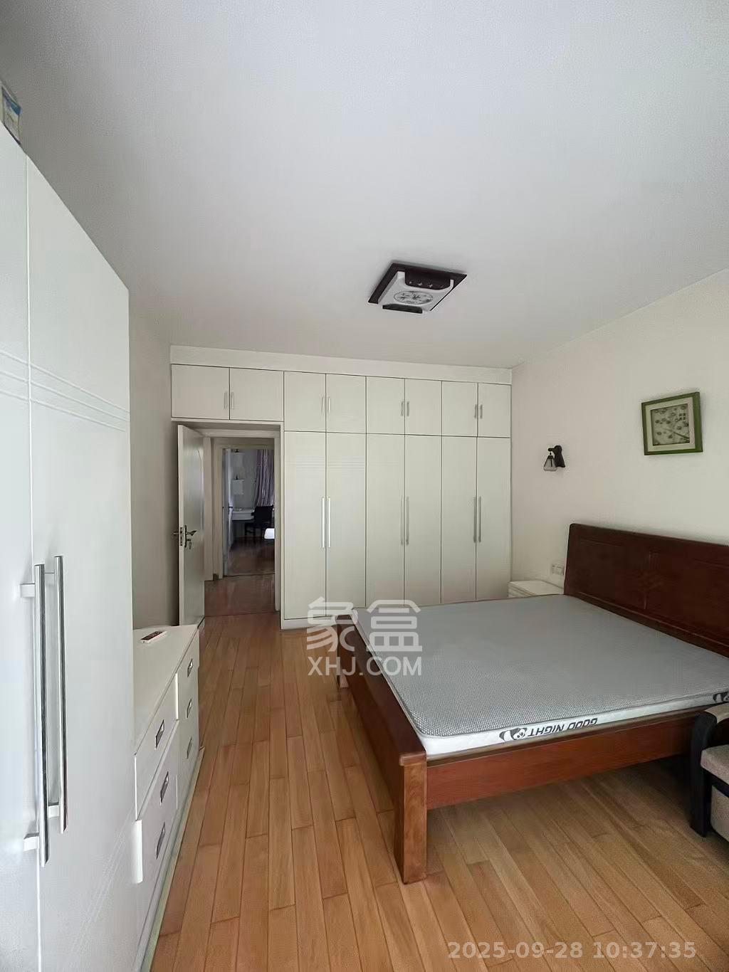 阳光嘉园  2室2厅1卫    2000.0元/月室内图