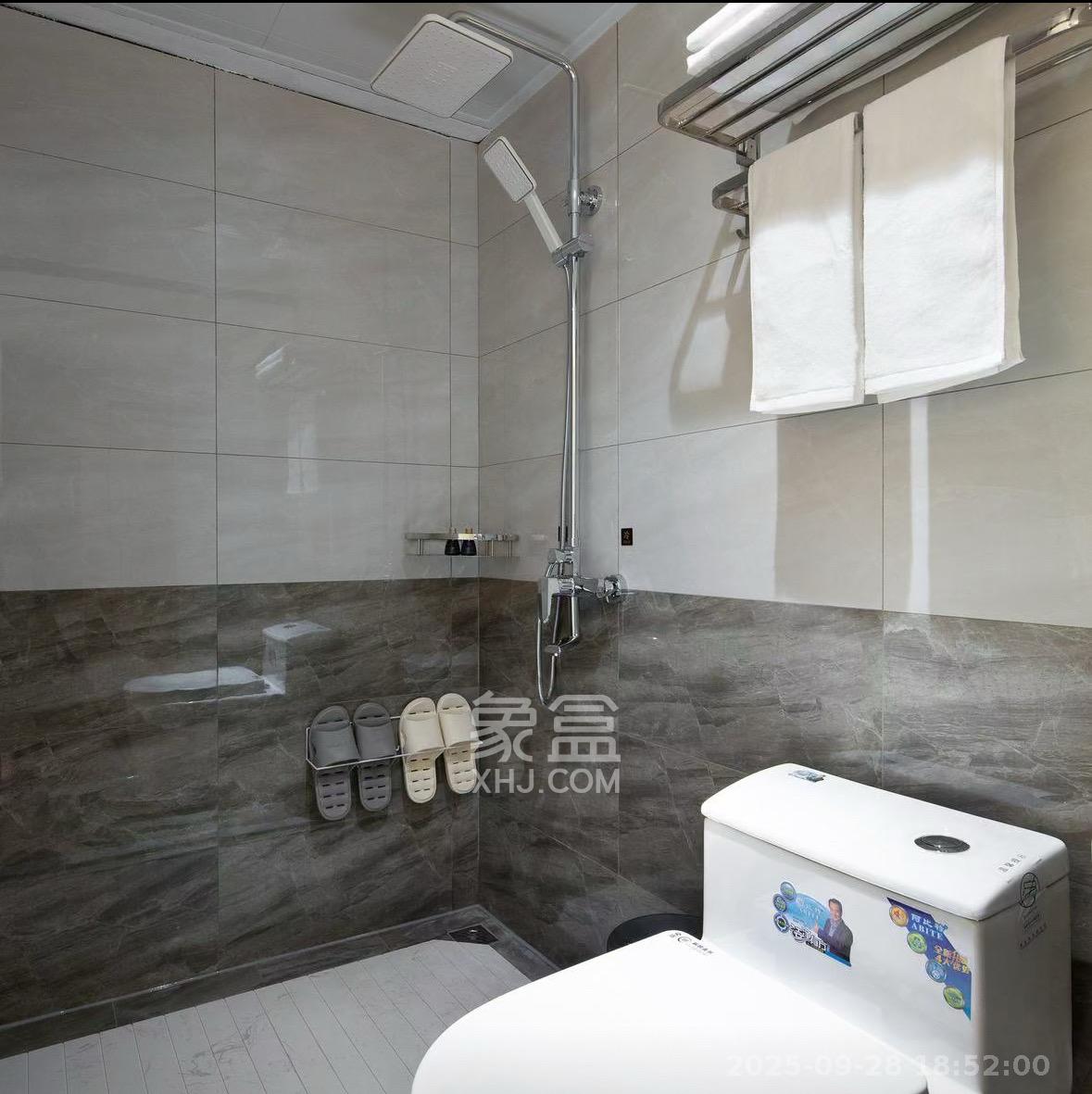 君临国际 4室2厅1卫 5300.0元/月 君临国际 4室2厅1卫 5300.0元/月室内图