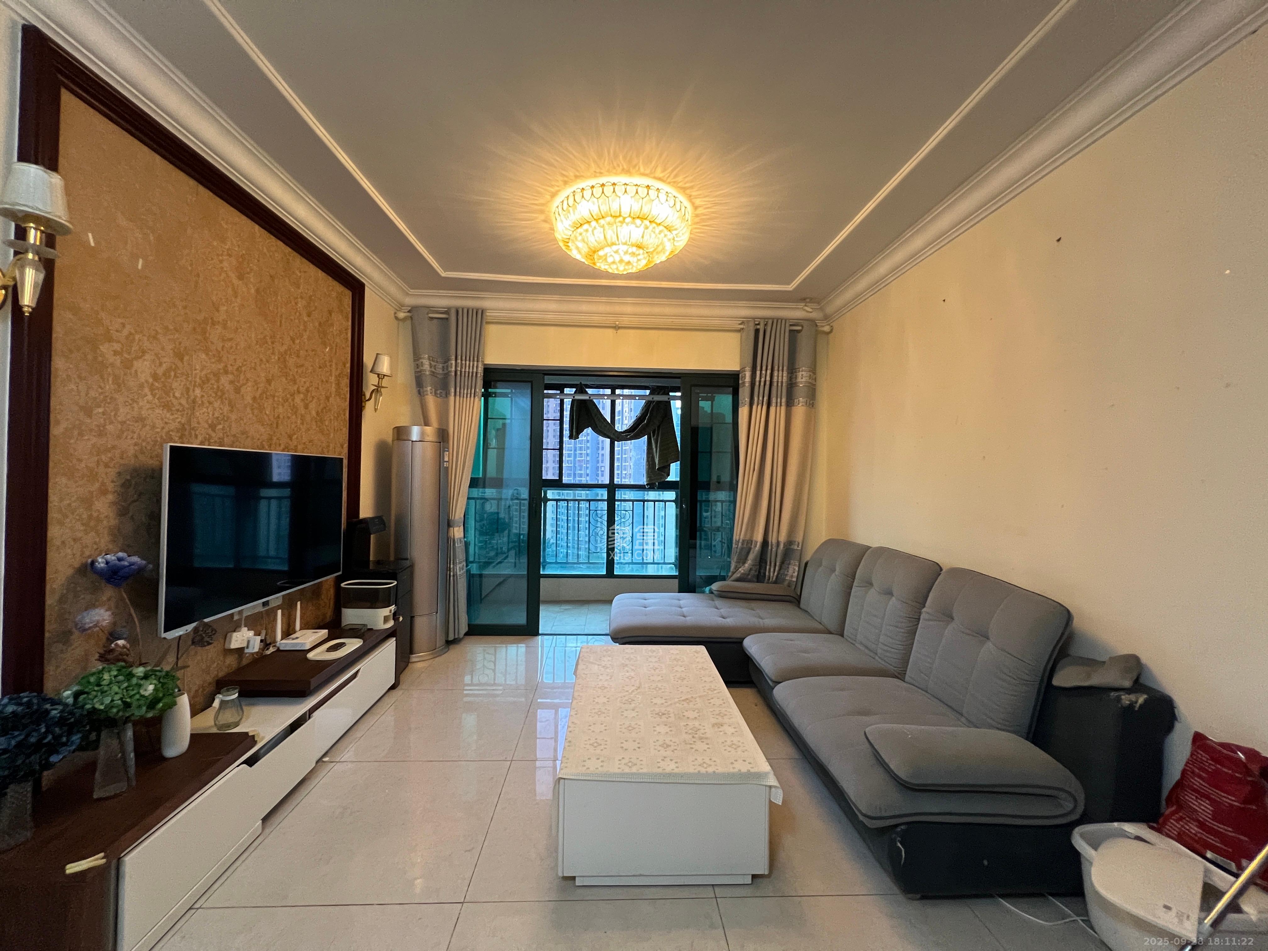 恒大雅苑  3室2厅2卫    2300.0元/月 恒大雅苑  3室2厅2卫    2300.0元/月