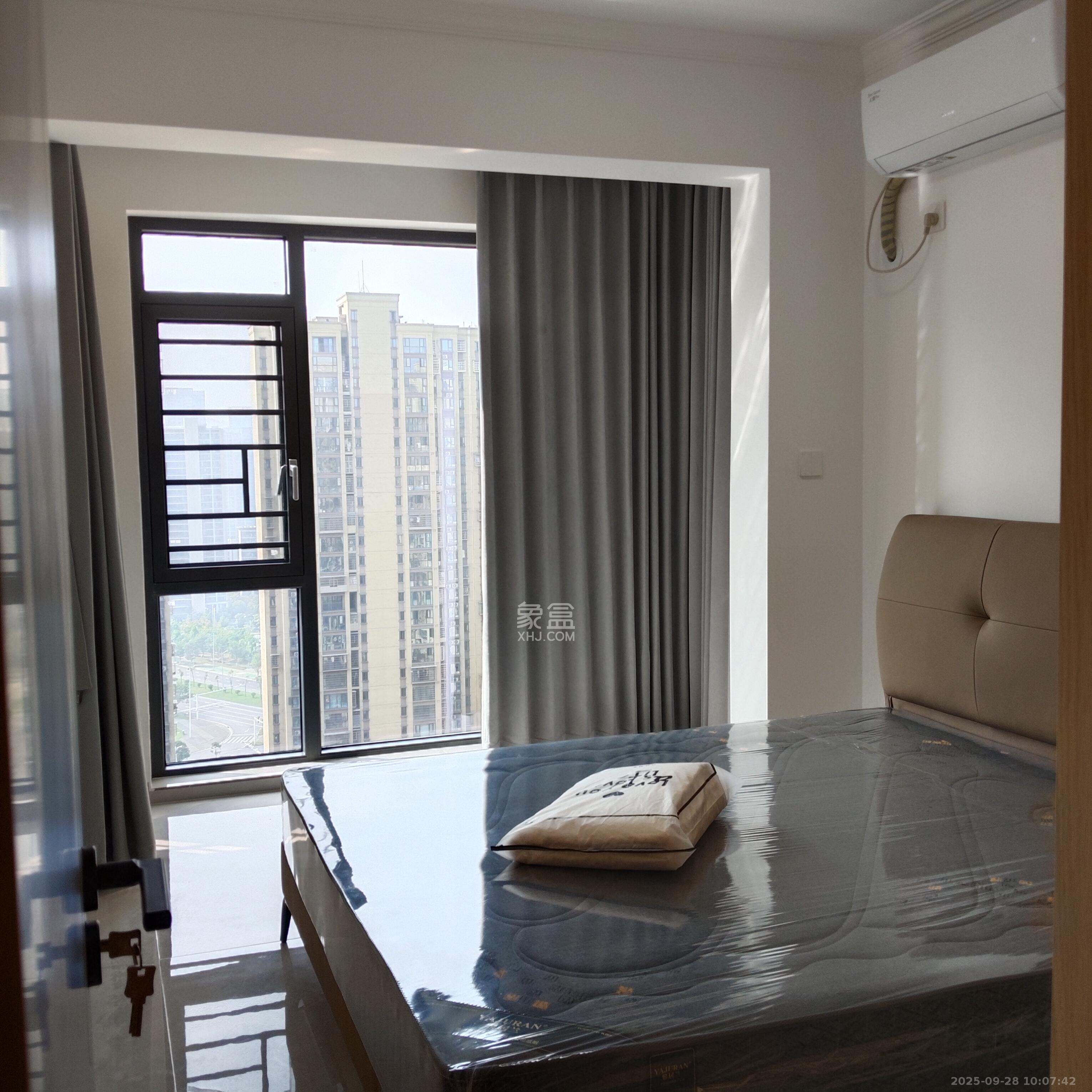 和润园三期  3室2厅2卫    3200.0元/月室内图