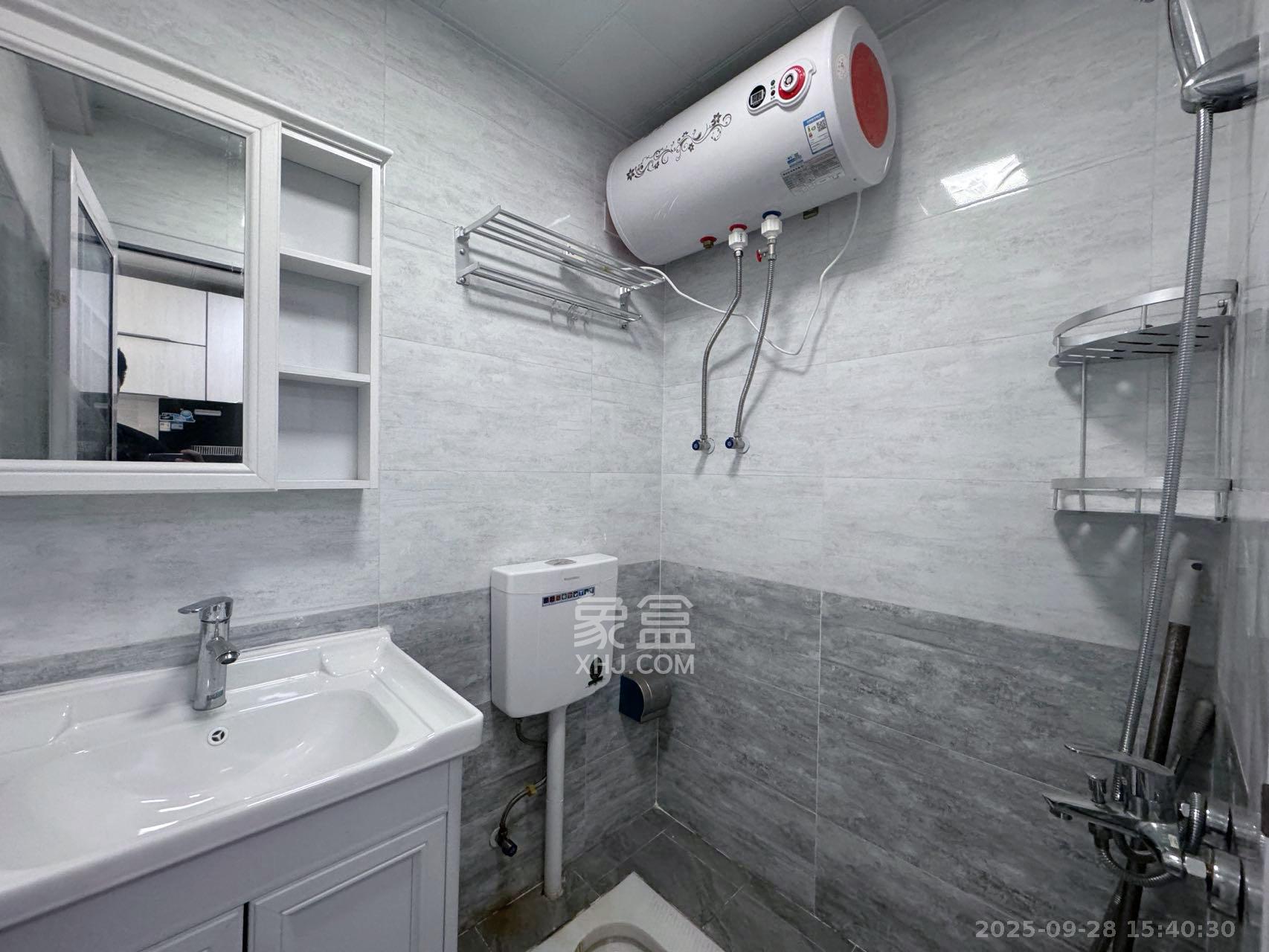 金地铂悦 1室1厅1卫 1300.0元/月 金地铂悦 1室1厅1卫 1300.0元/月室内图