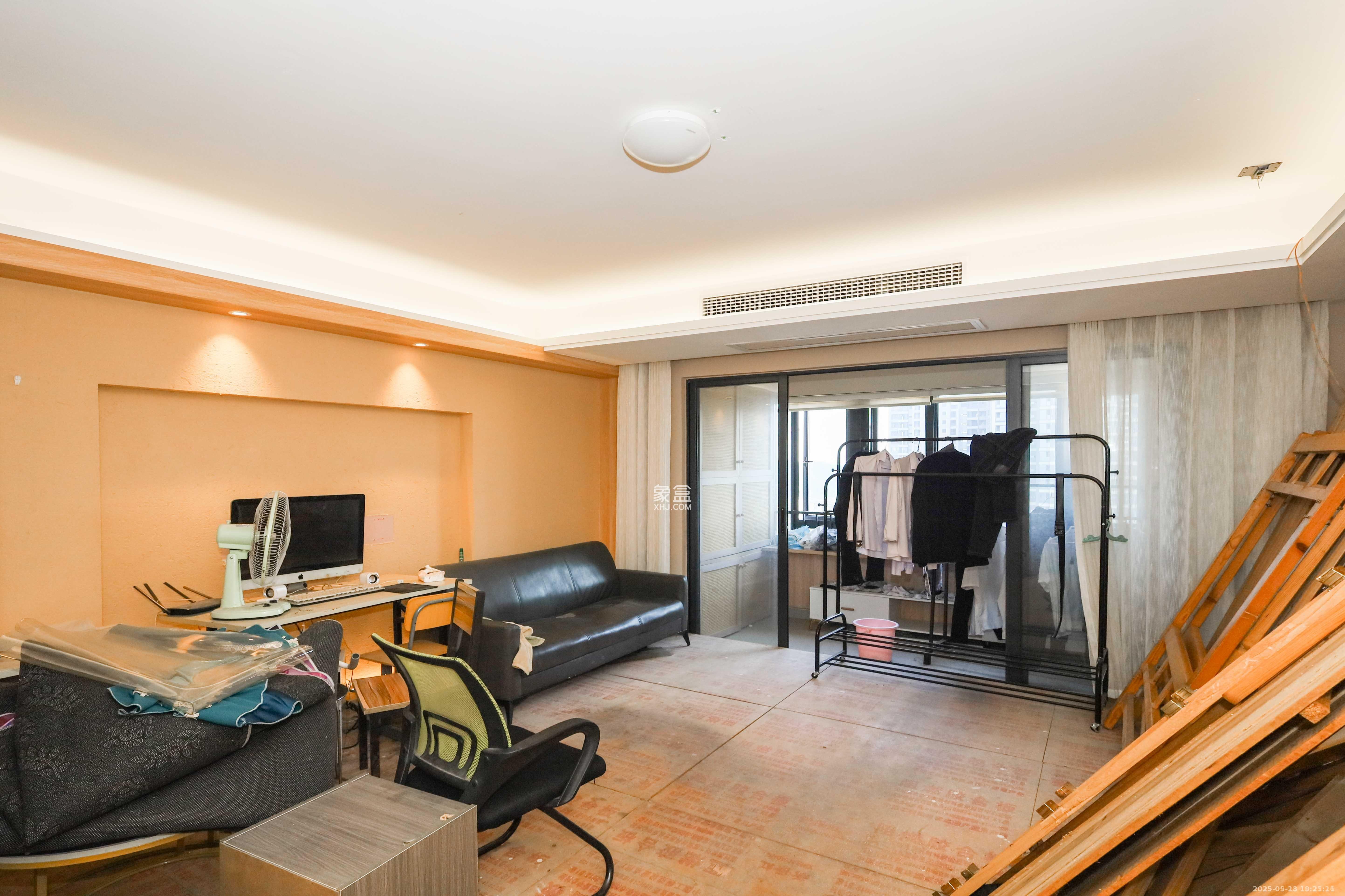 南山梅溪一方 4室2厅2卫 3800.0元/月 南山梅溪一方 4室2厅2卫 3800.0元/月室内图