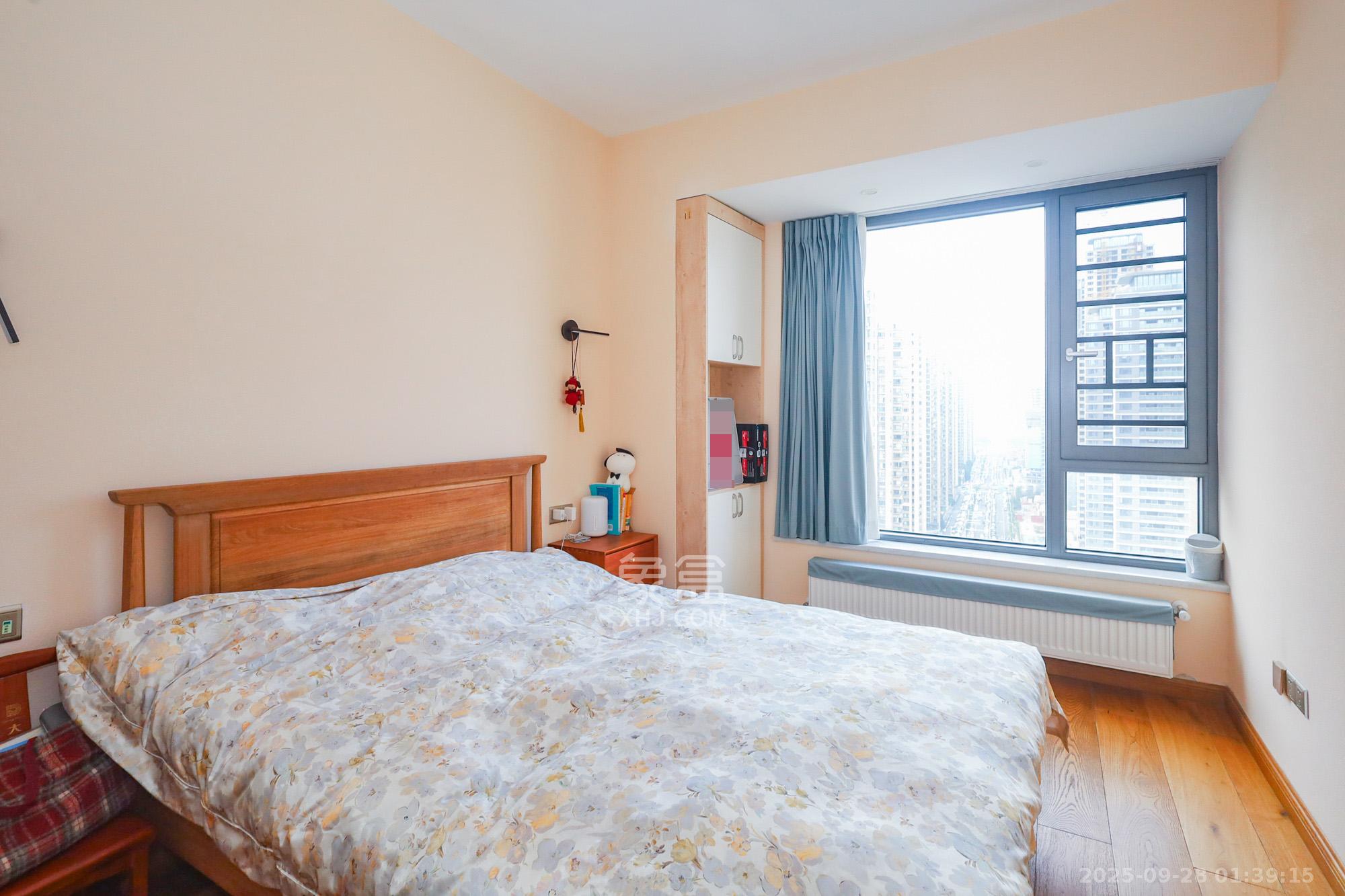 八方小区B区 3室2厅2卫 420.0万 八方小区B区 3室2厅2卫 420.0万卧室