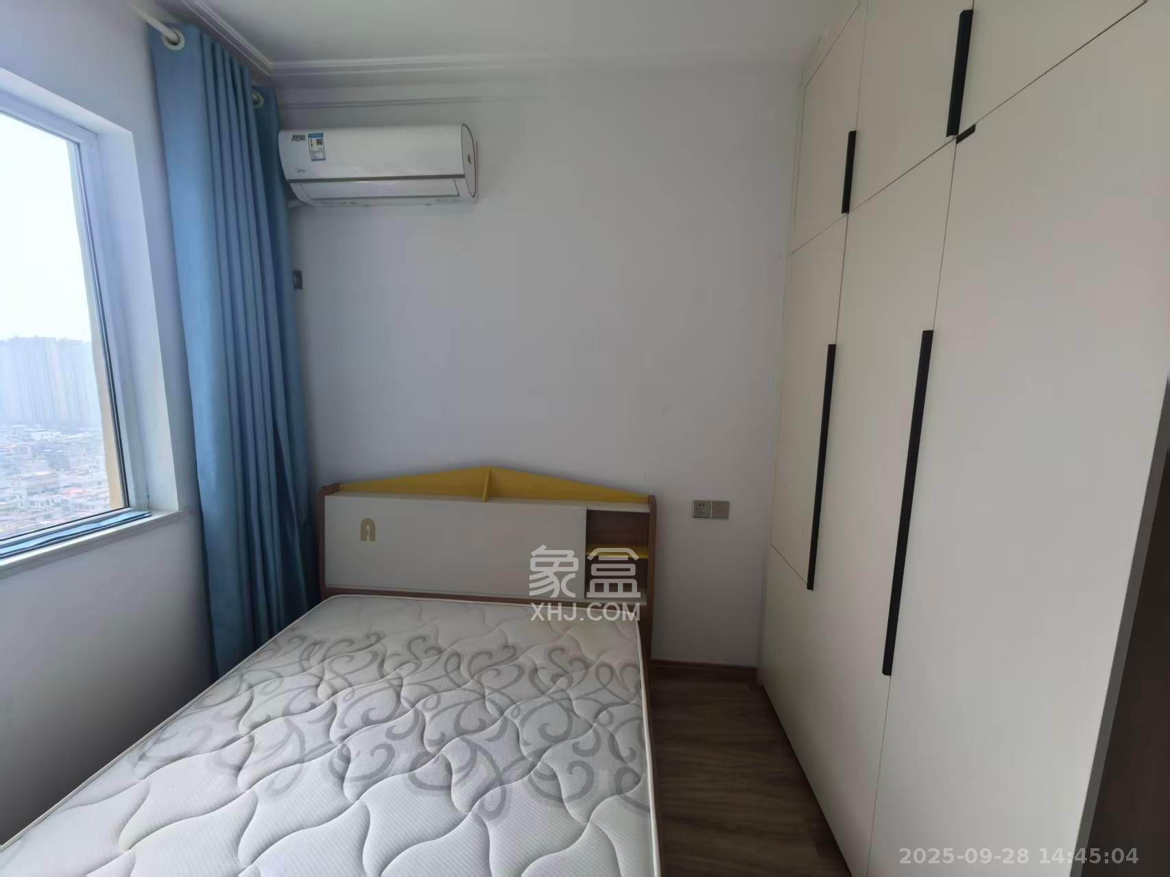 新华联梦想城  3室2厅2卫    2000.0元/月 新华联梦想城  3室2厅2卫    2000.0元/月室内图