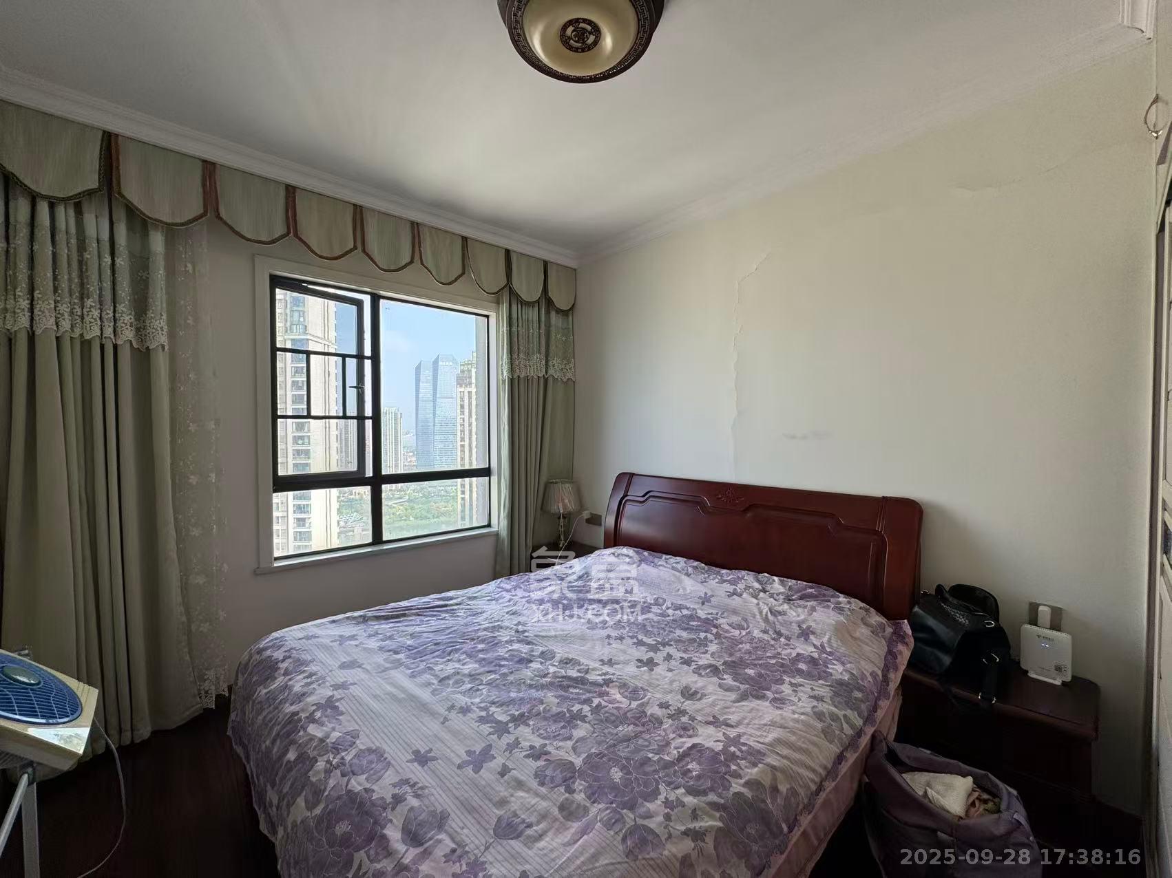 中海梅溪湖壹号 3室2厅2卫 3500.0元/月 中海梅溪湖壹号 3室2厅2卫 3500.0元/月室内图