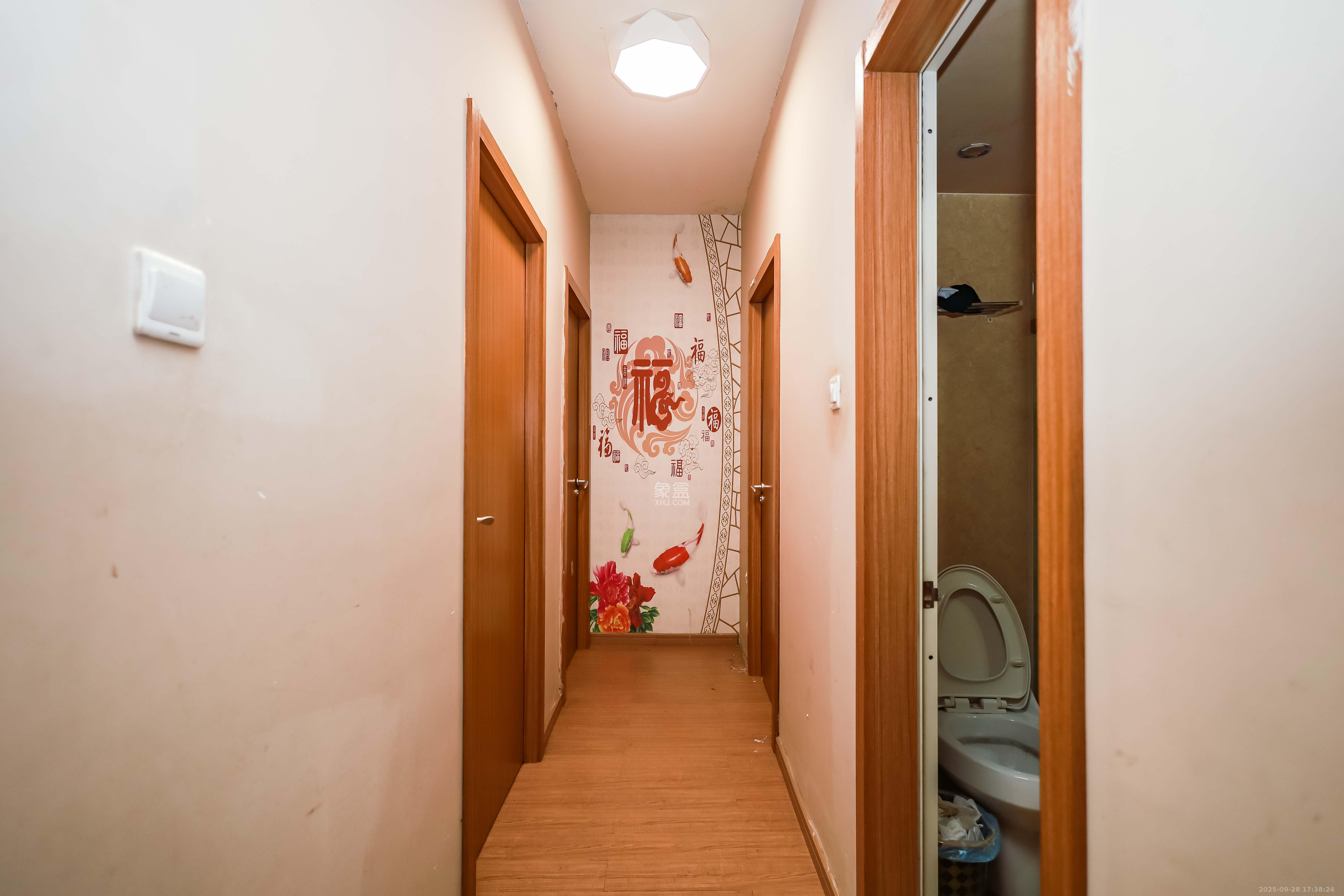 麓谷小镇  3室2厅2卫    68.0万 麓谷小镇  3室2厅2卫    68.0万其他