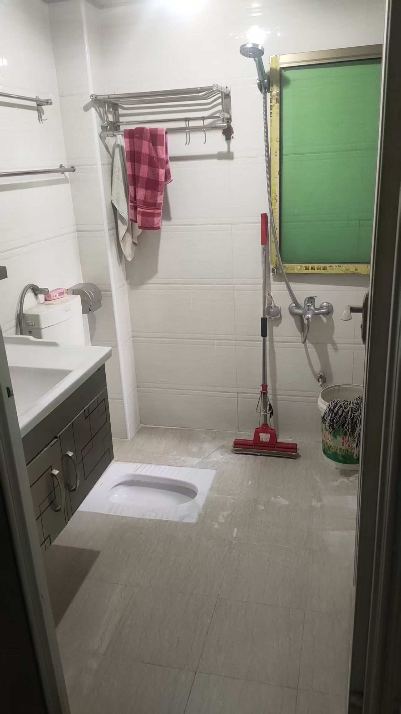 大立小区 2室1厅1卫 1000.0元/月 大立小区 2室1厅1卫 1000.0元/月室内图