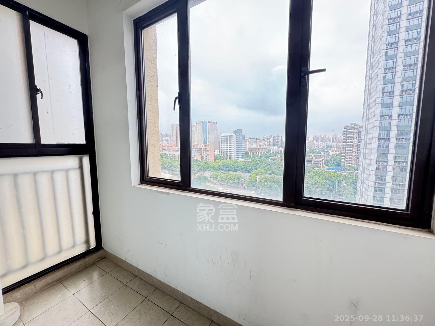 中建信和城 1室1厅1卫 1600.0元/月 中建信和城 1室1厅1卫 1600.0元/月室内图