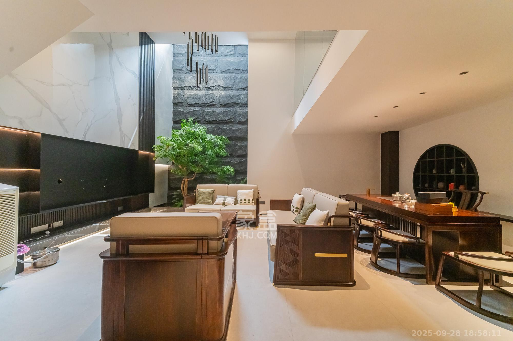 中交建发松雅院  5室2厅3卫    420.0万 中交建发松雅院  5室2厅3卫    420.0万