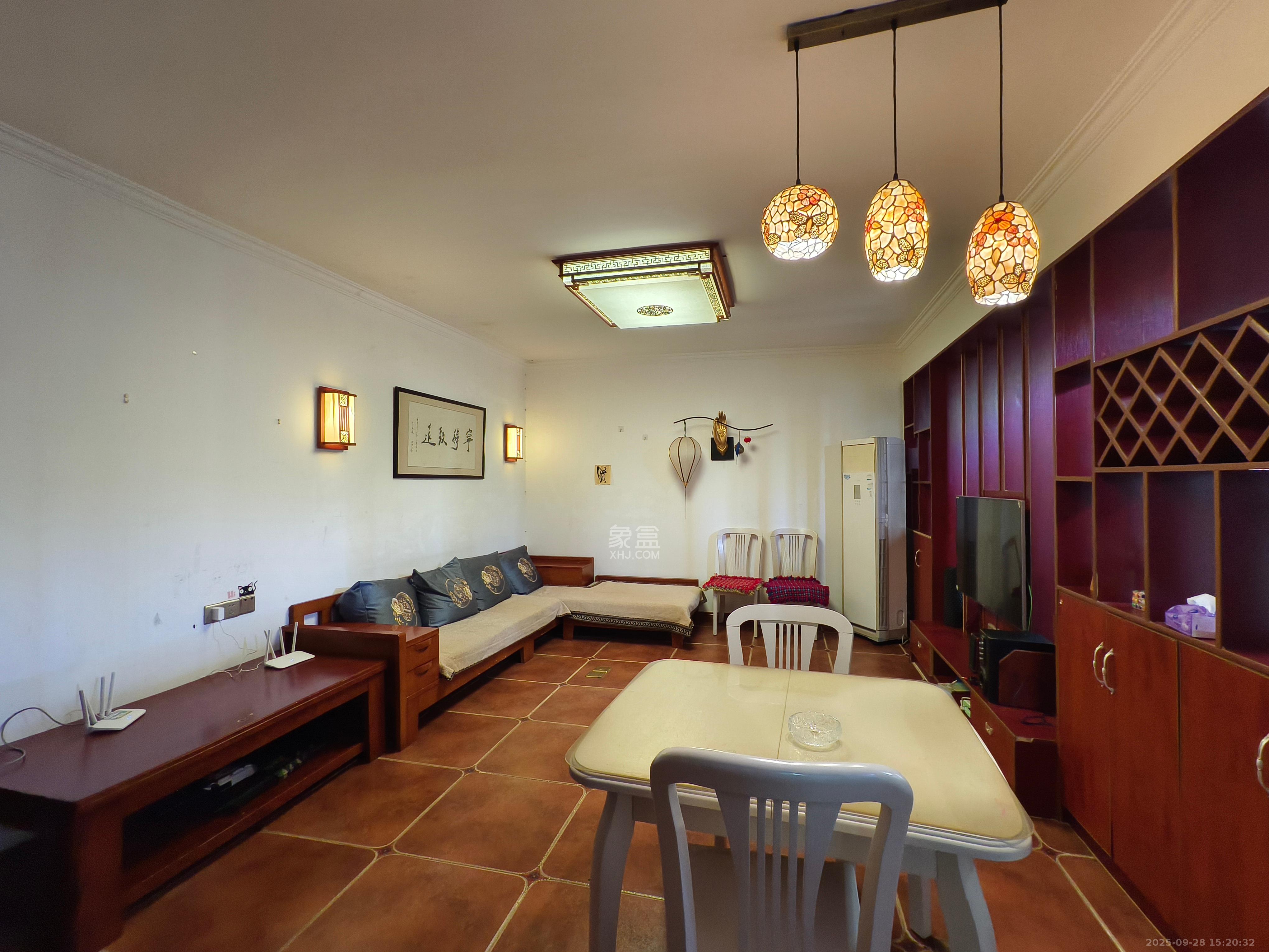 南山雍江汇(滨江国际新城) 3室2厅1卫 2800.0元/月 南山雍江汇(滨江国际新城) 3室2厅1卫 2800.0元/月室内图