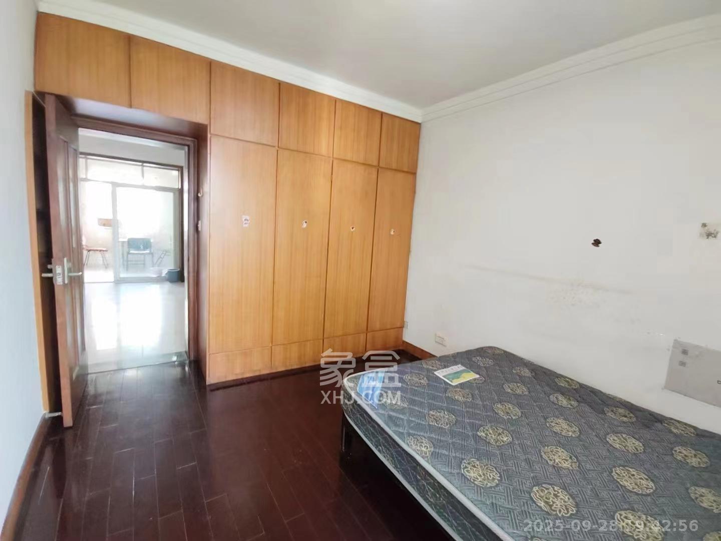 动力北苑 1室1厅1卫 1400.0元/月 动力北苑 1室1厅1卫 1400.0元/月室内图