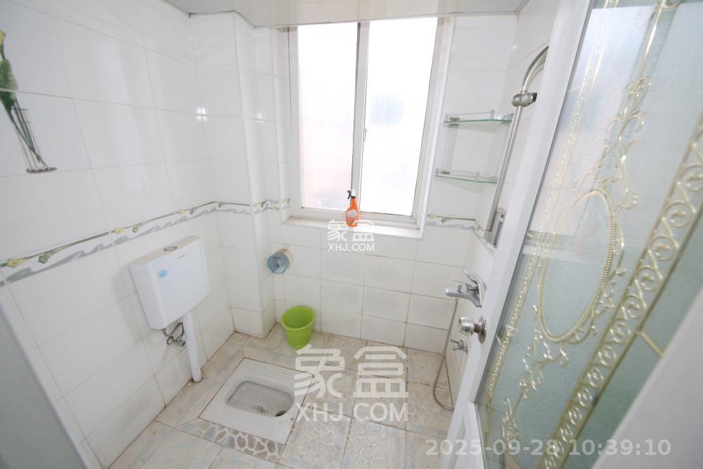 长建建材市场 3室2厅1卫 1600.0元/月 长建建材市场 3室2厅1卫 1600.0元/月户型图