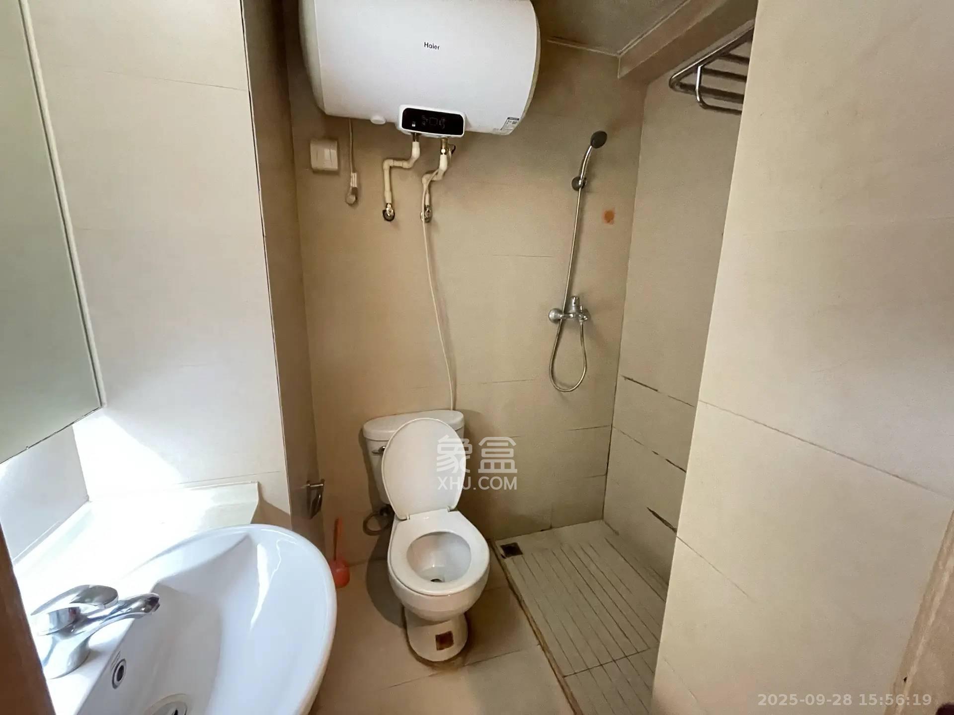 万科金色家园 1室1厅1卫 1100.0元/月 万科金色家园 1室1厅1卫 1100.0元/月室内图