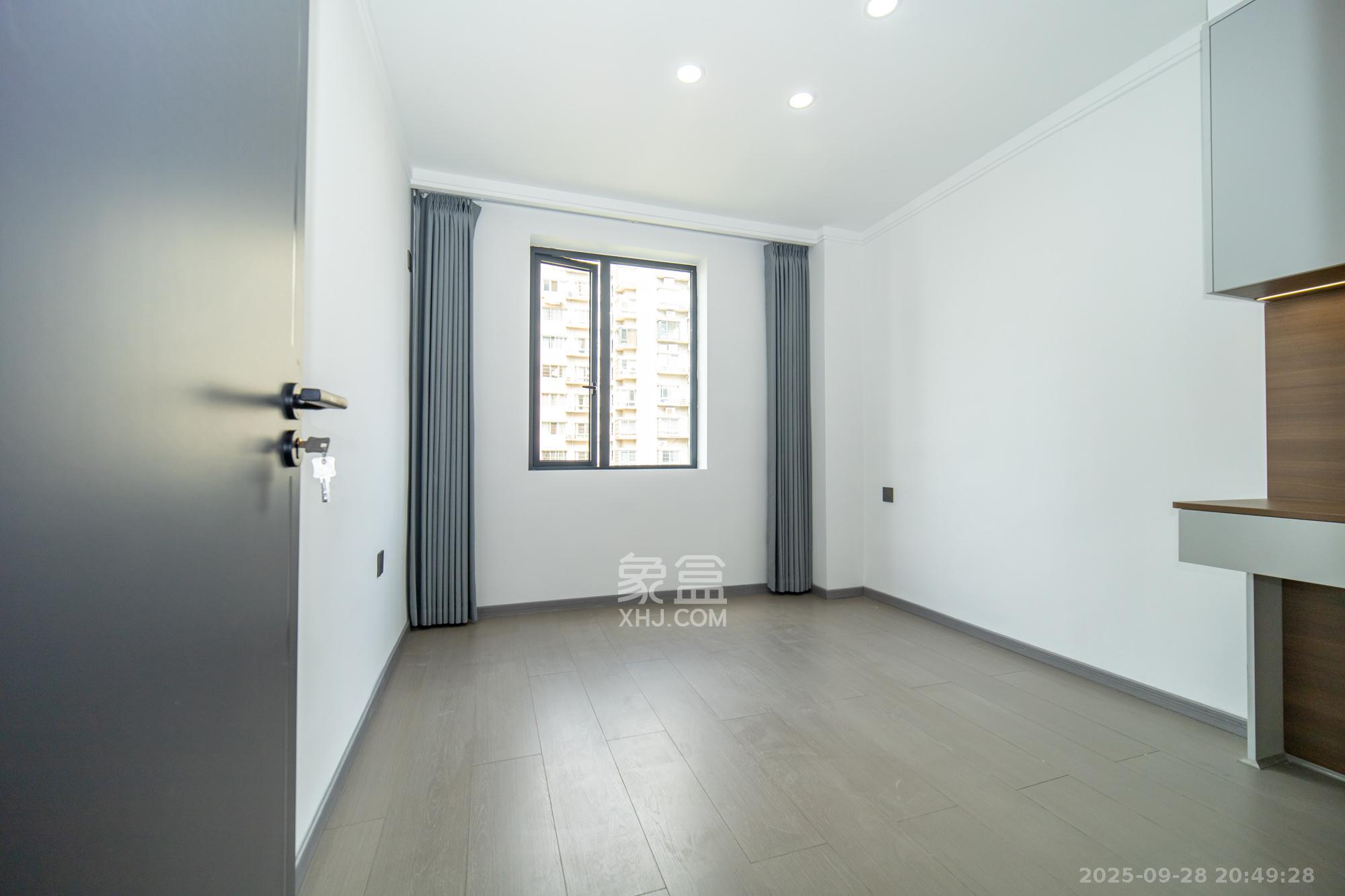 月湖兰庭 4室2厅1卫 126.8万 月湖兰庭 4室2厅1卫 126.8万卧室