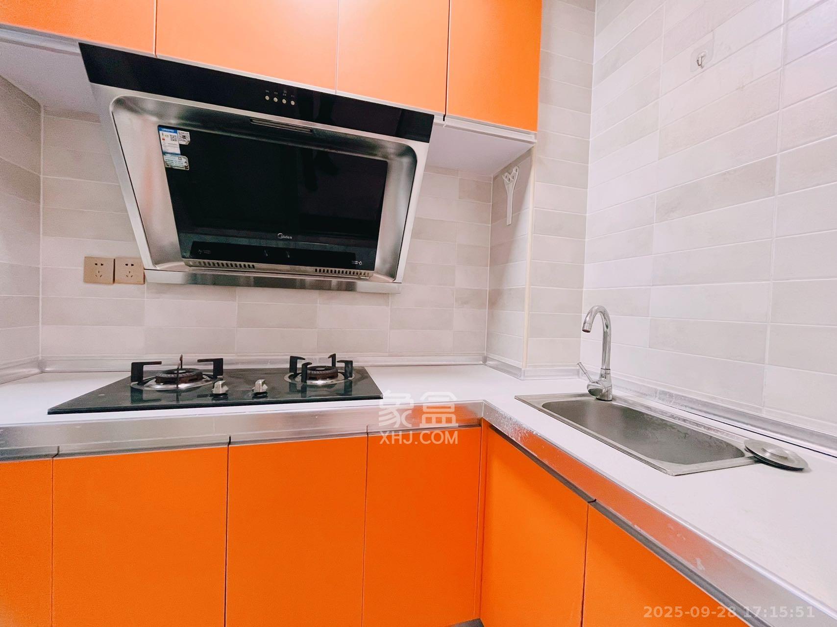 荣悦台  1室1厅1卫    1800.0元/月室内图