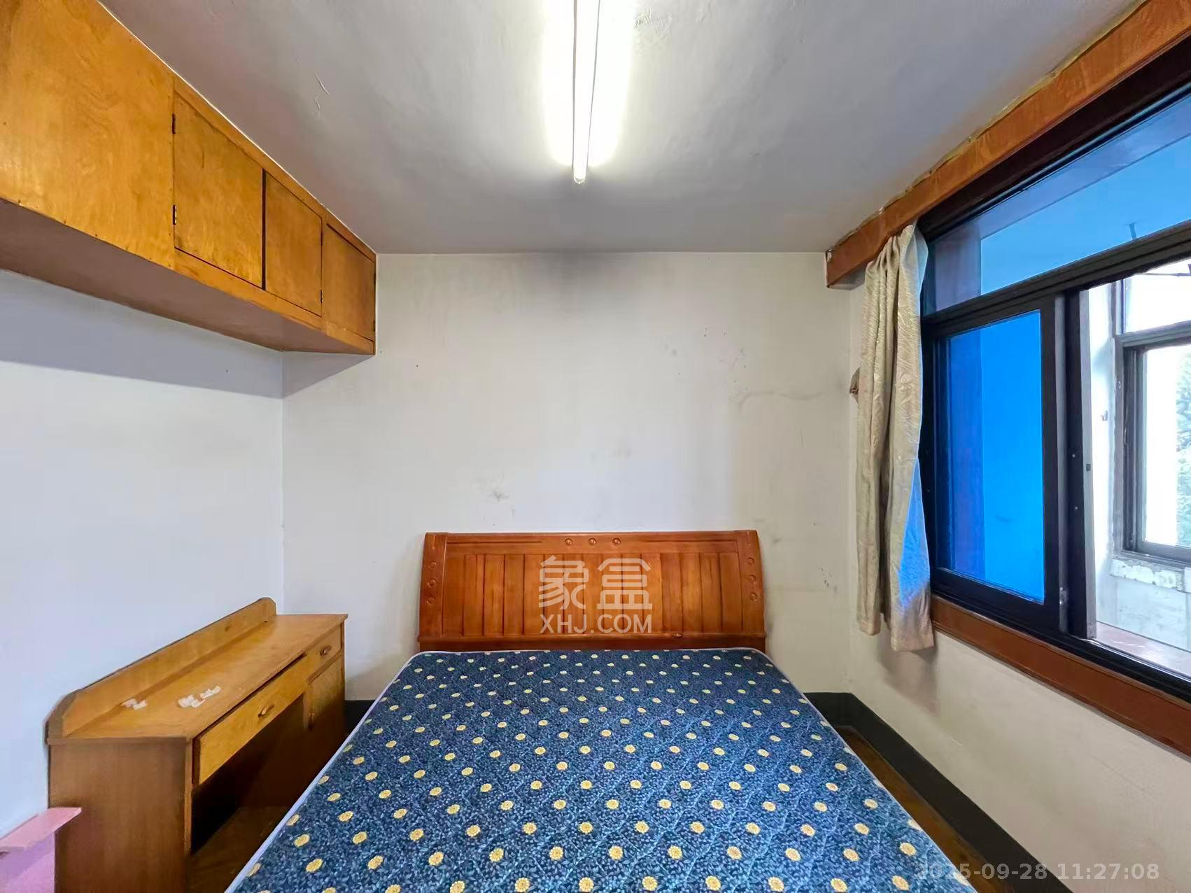 市城建开发公司文艺路宿舍  2室1厅1卫    1300.0元/月室内图