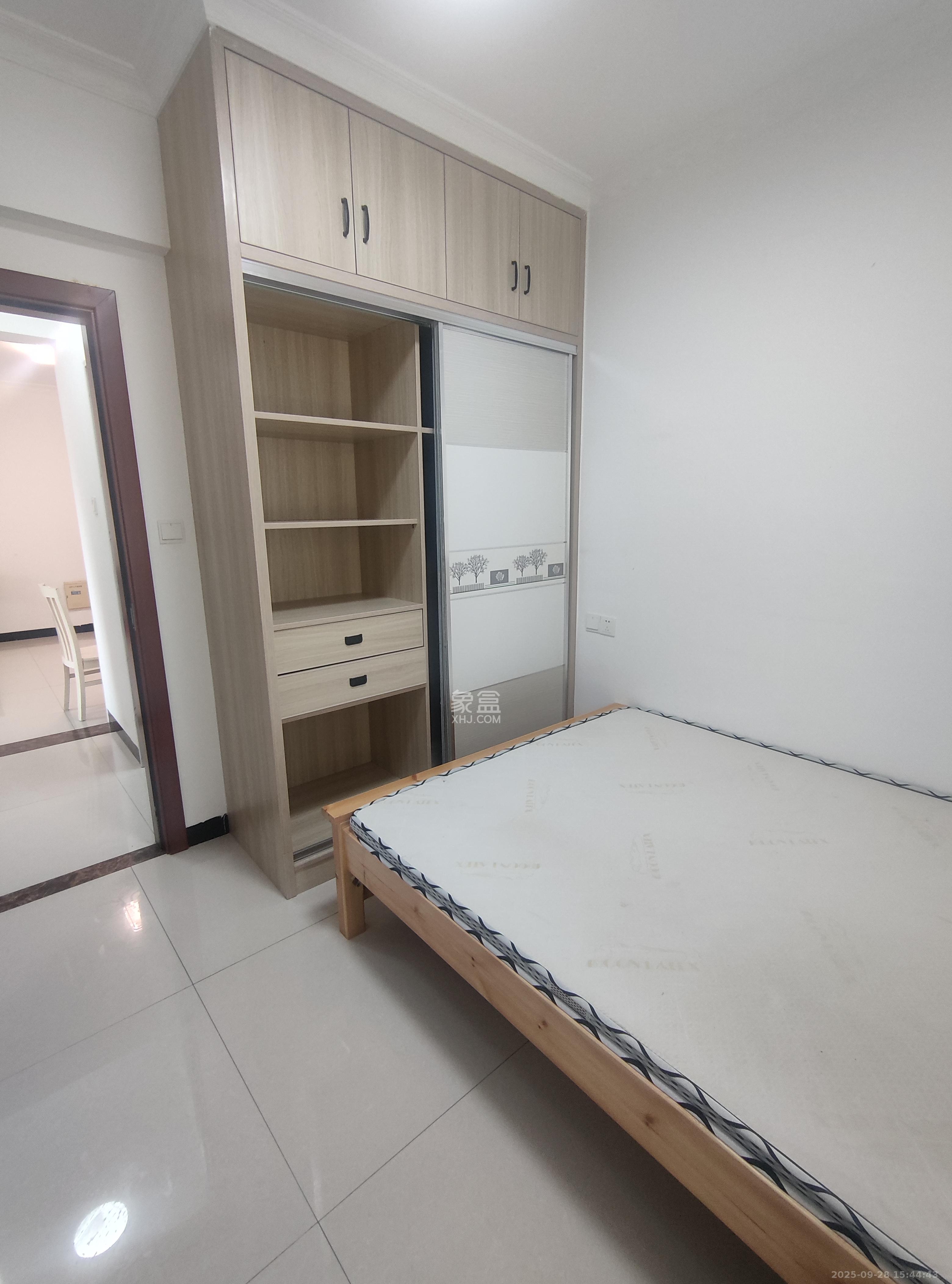 丰禧园  2室2厅1卫    2300.0元/月室内图