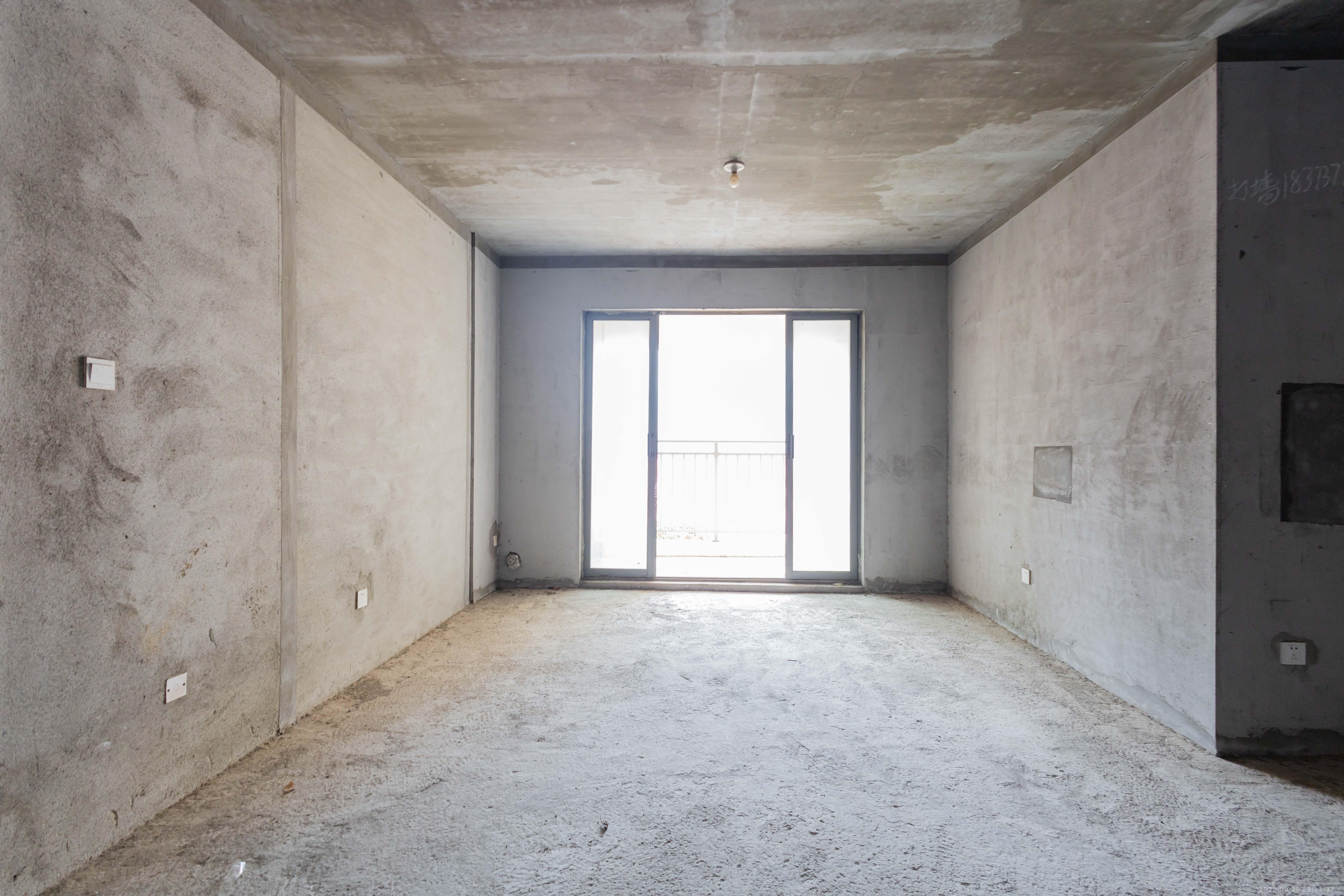 中交中央公园D4区  3室2厅2卫    110.0万 中交中央公园D4区  3室2厅2卫    110.0万客厅