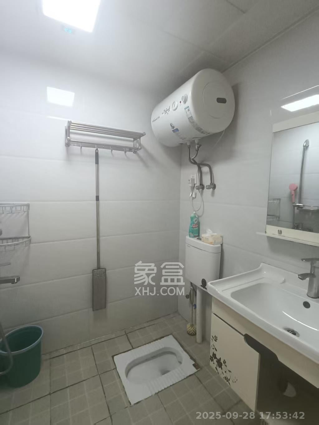 艾美潇湘 1室1厅1卫 1300.0元/月 艾美潇湘 1室1厅1卫 1300.0元/月室内图