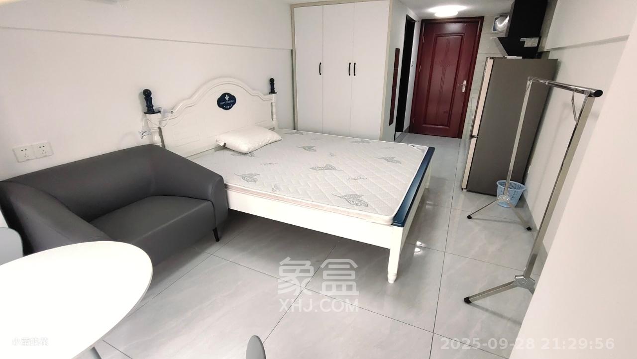 龙湖湘江星座(祺鑫星座公寓) 1室1厅1卫 1000.0元/月 龙湖湘江星座(祺鑫星座公寓) 1室1厅1卫 1000.0元/月室内图