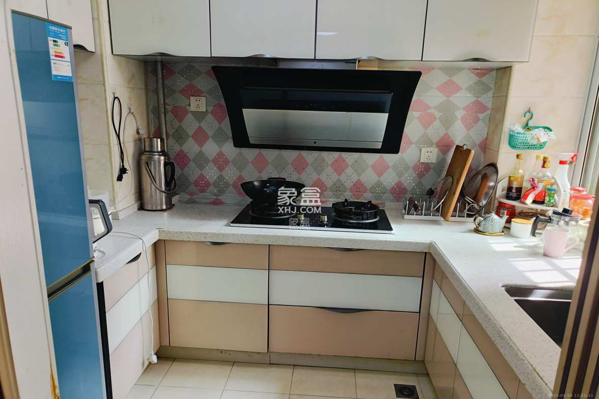 昌和商业中心/昌和国际 2室2厅1卫 1500.00元/月 昌和商业中心/昌和国际 2室2厅1卫 1500.00元/月室内图